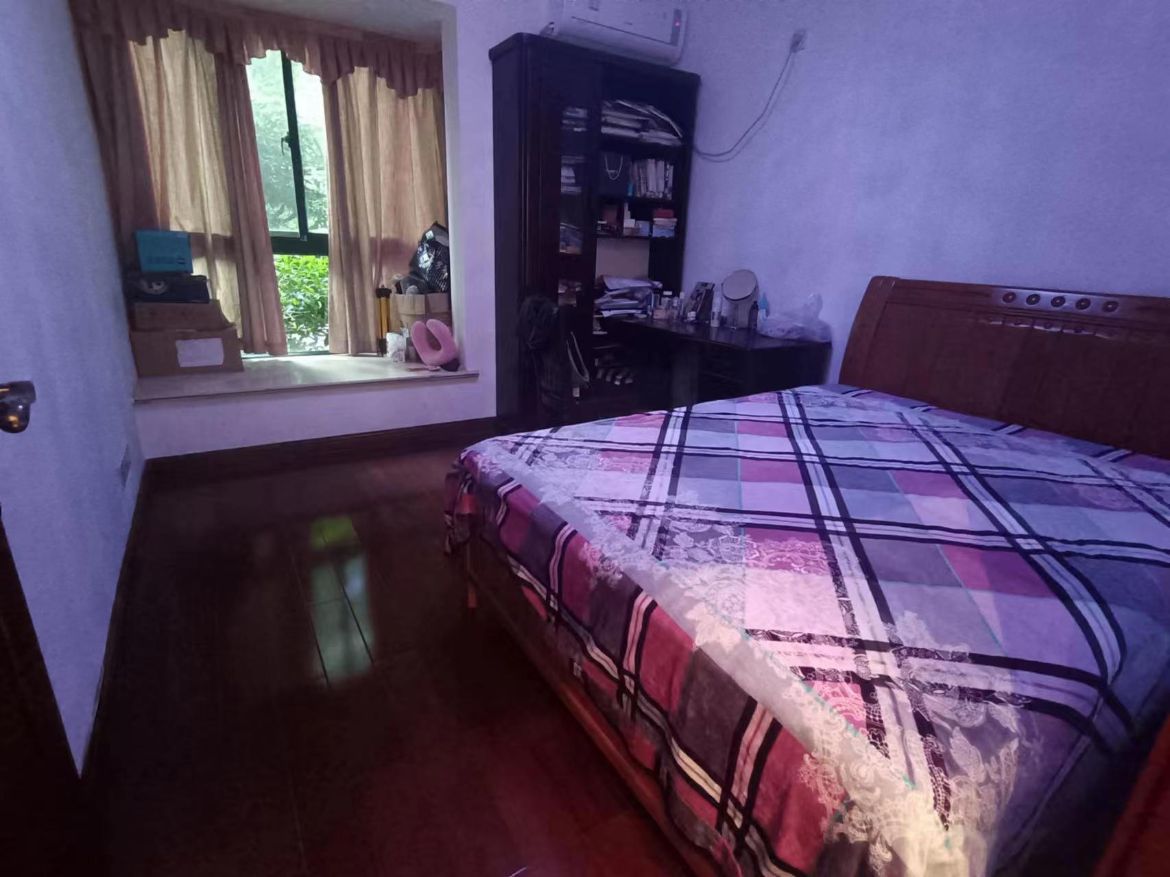 经世皇城 4室2厅2卫 93.0万 经世皇城 4室2厅2卫 93.0万室内图