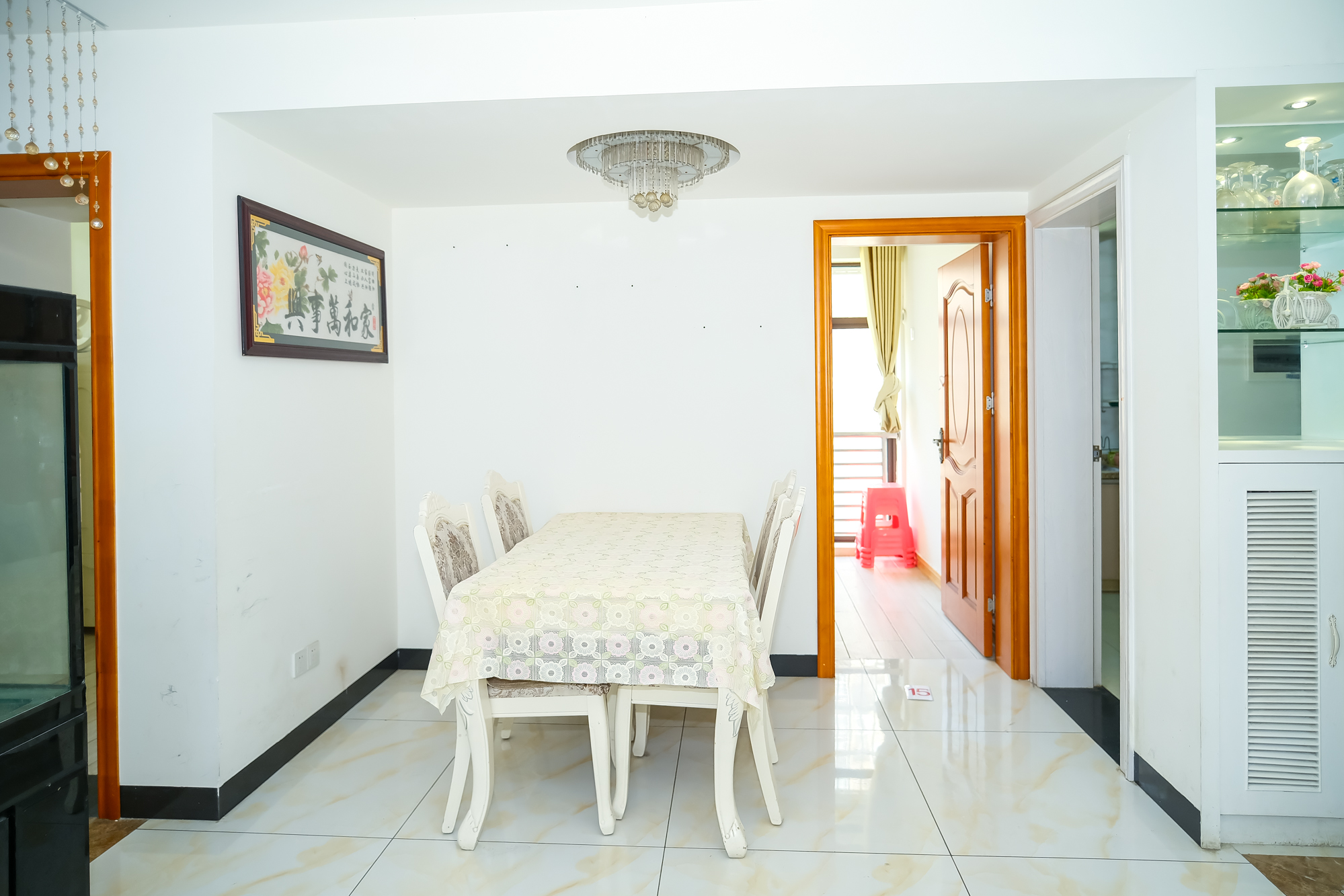 四季星城  3室2厅1卫    88.0万 四季星城  3室2厅1卫    88.0万客厅