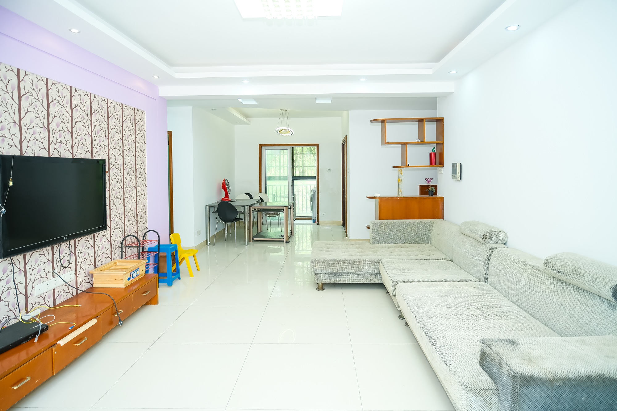 山水湾 3室2厅2卫 90.0万 山水湾 3室2厅2卫 90.0万客厅