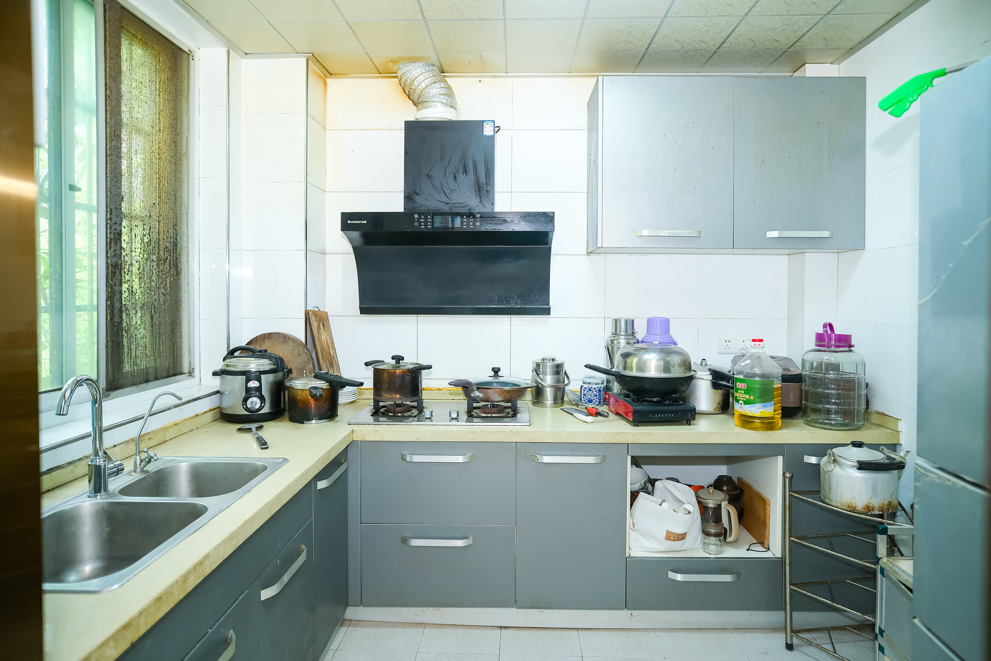 山水湾 3室2厅2卫 90.0万 山水湾 3室2厅2卫 90.0万厨房