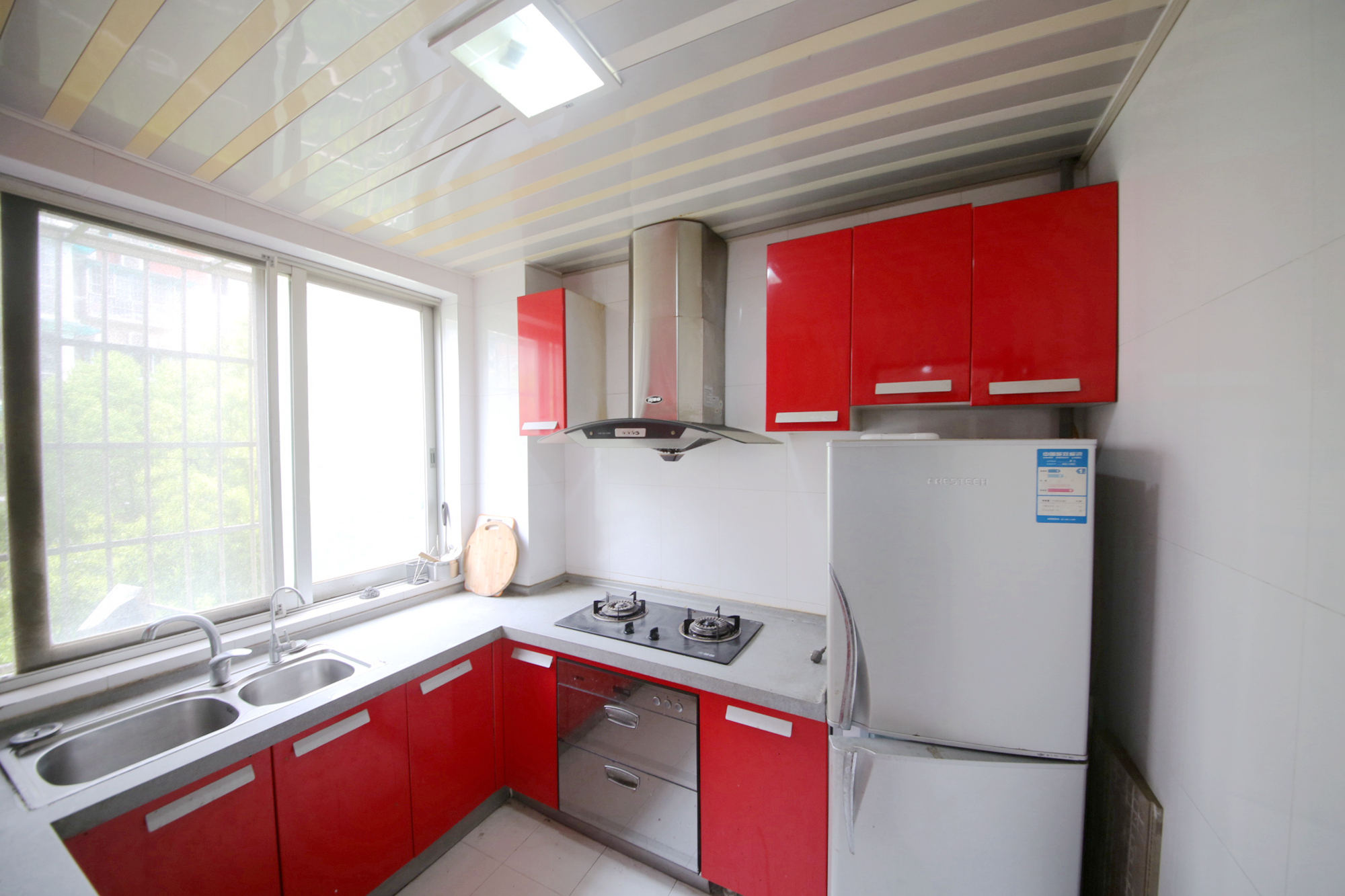 新世纪家园  3室2厅2卫    75.0万厨房