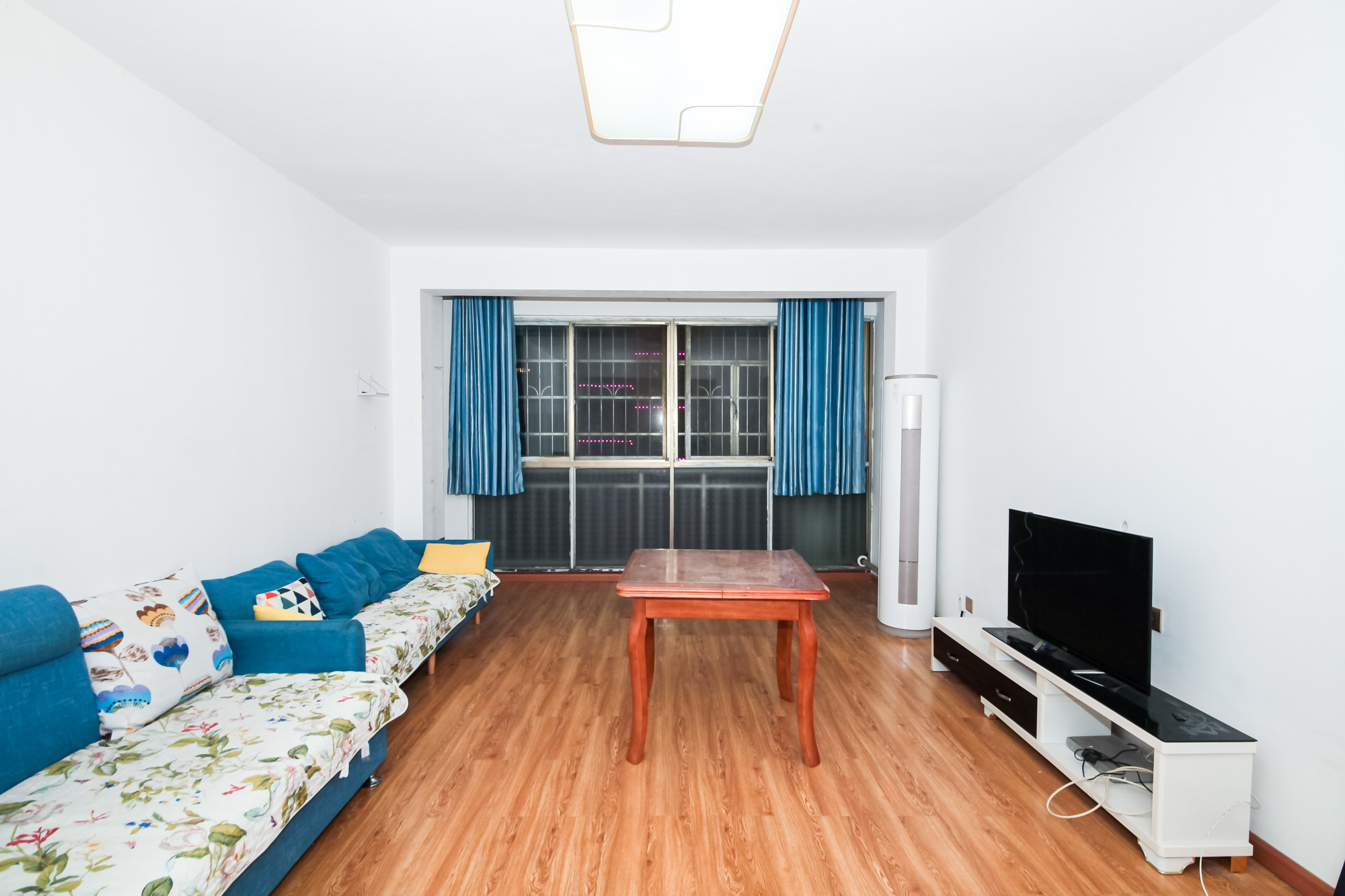 阳光丽景  3室2厅2卫   84.00万 阳光丽景  3室2厅2卫   84.00万