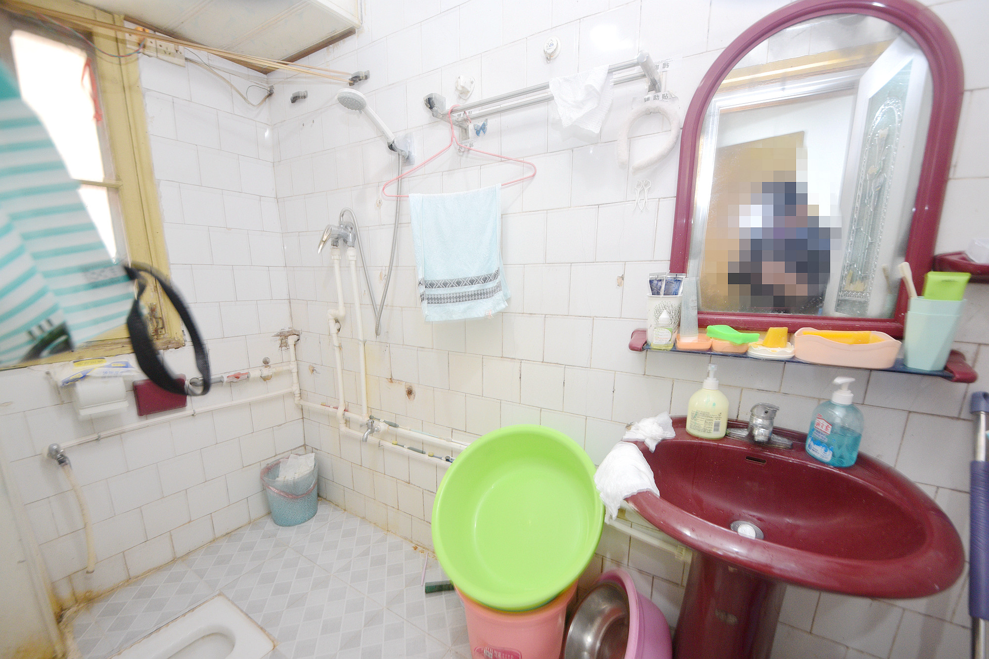 十一中学单位宿舍  2室1厅1卫   58.00万卫生间