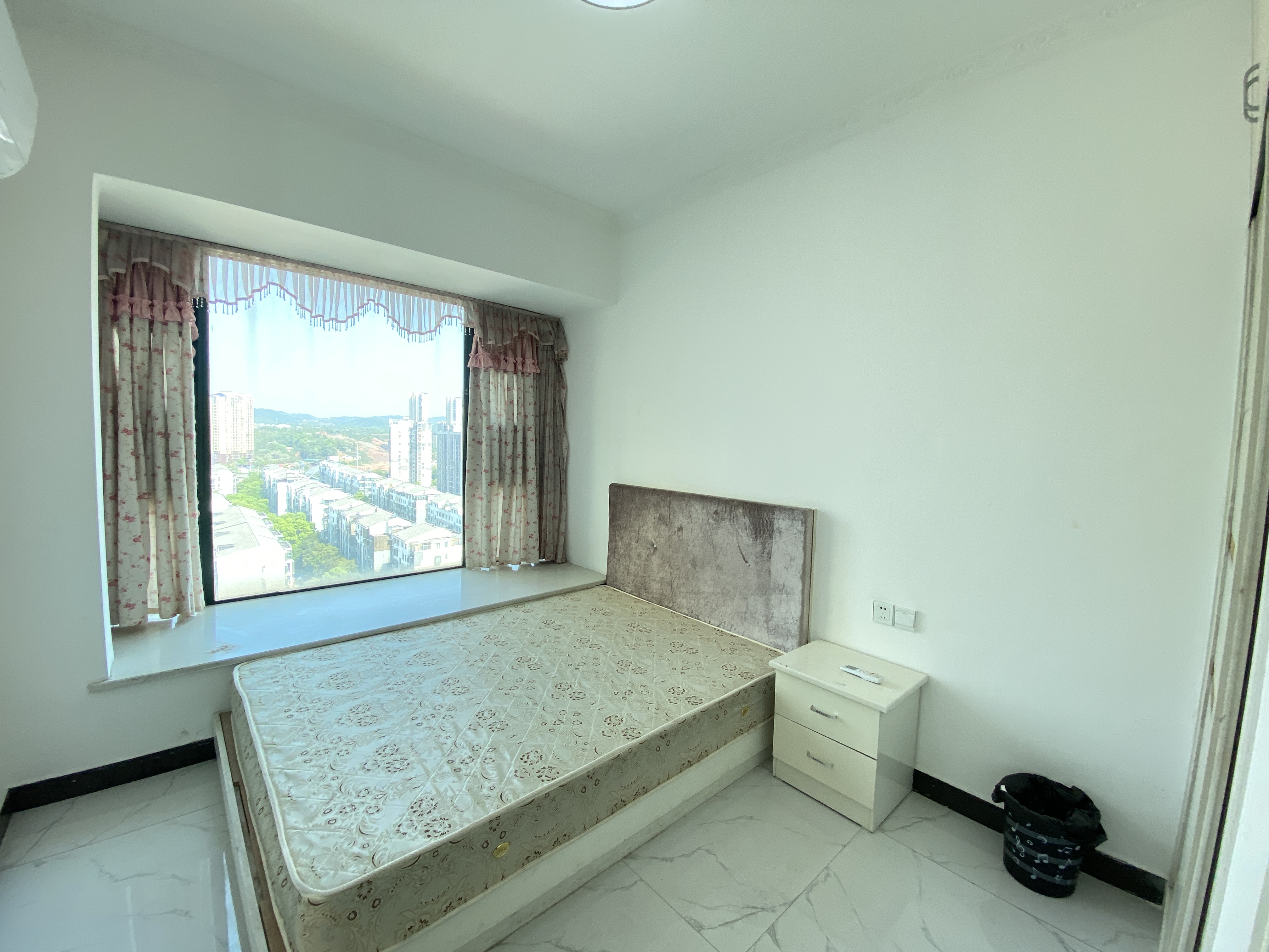 金馨花园 3室2厅1卫 62.00万 金馨花园 3室2厅1卫 62.00万室内图