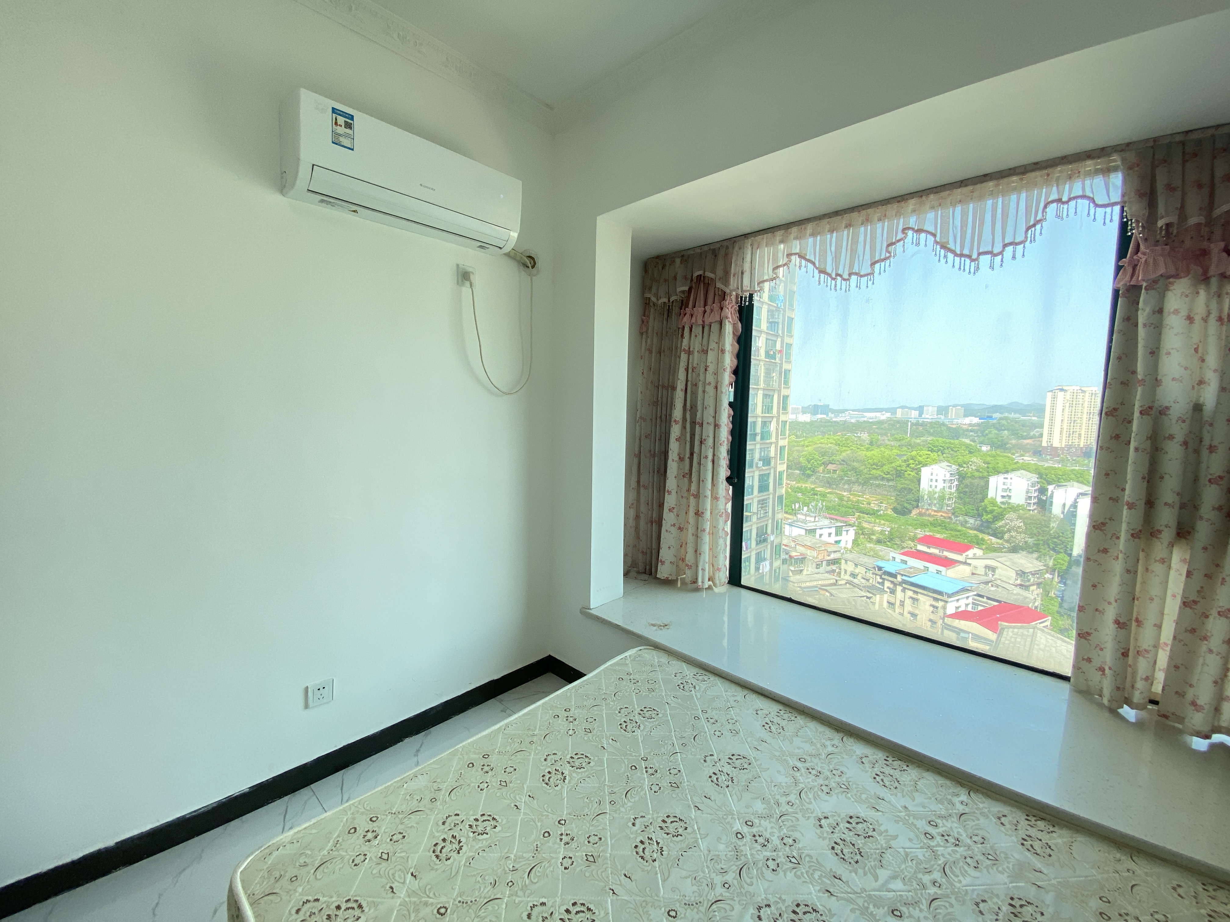 金馨花园 3室2厅1卫 62.00万 金馨花园 3室2厅1卫 62.00万室内图