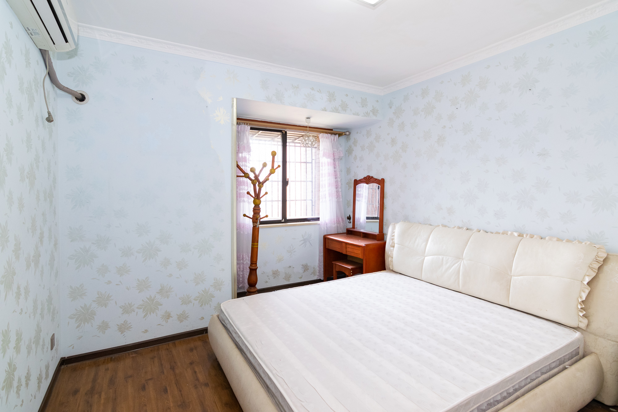 新城国际花都 3室2厅1卫 82.68万 新城国际花都 3室2厅1卫 82.68万卧室