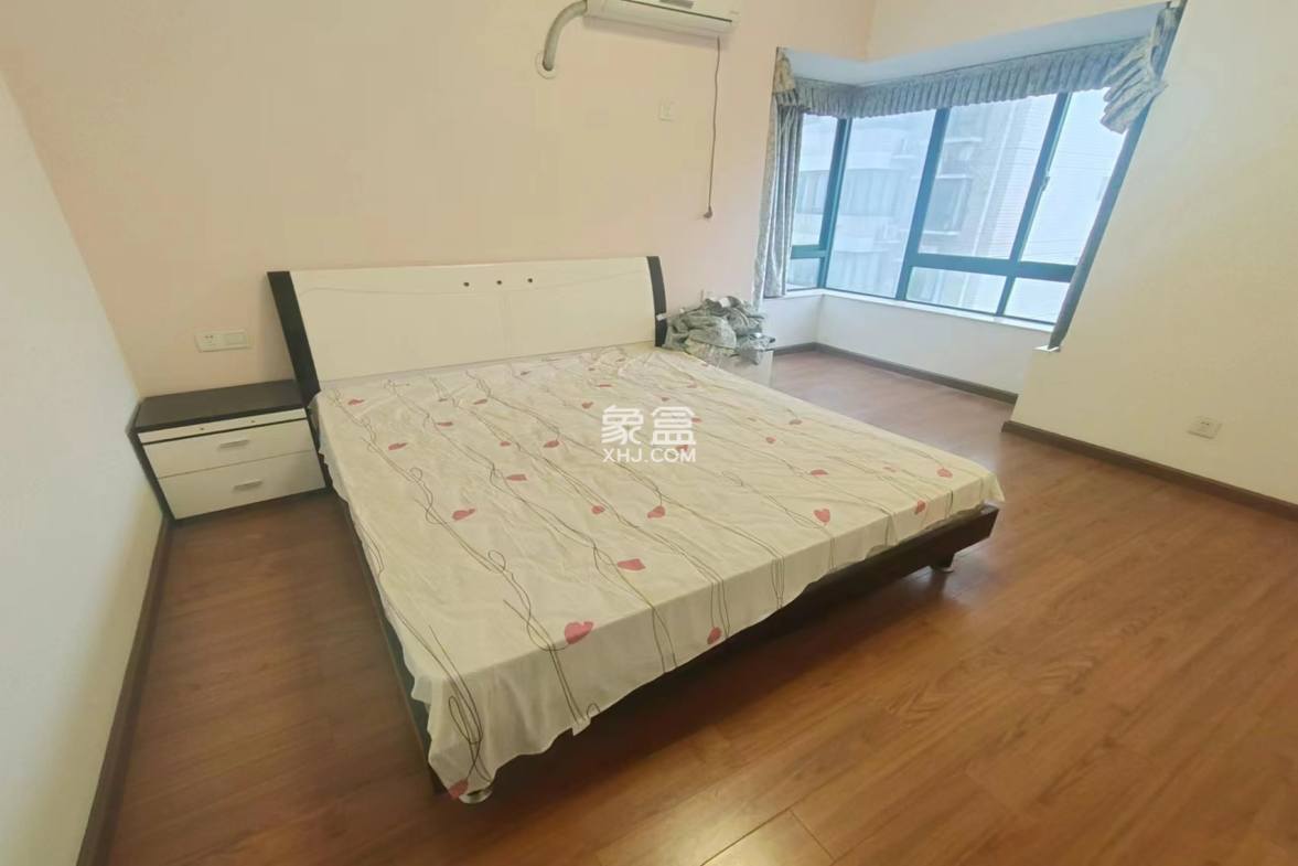 西域名邸  3室2厅2卫    86.8万 西域名邸  3室2厅2卫    86.8万室内图