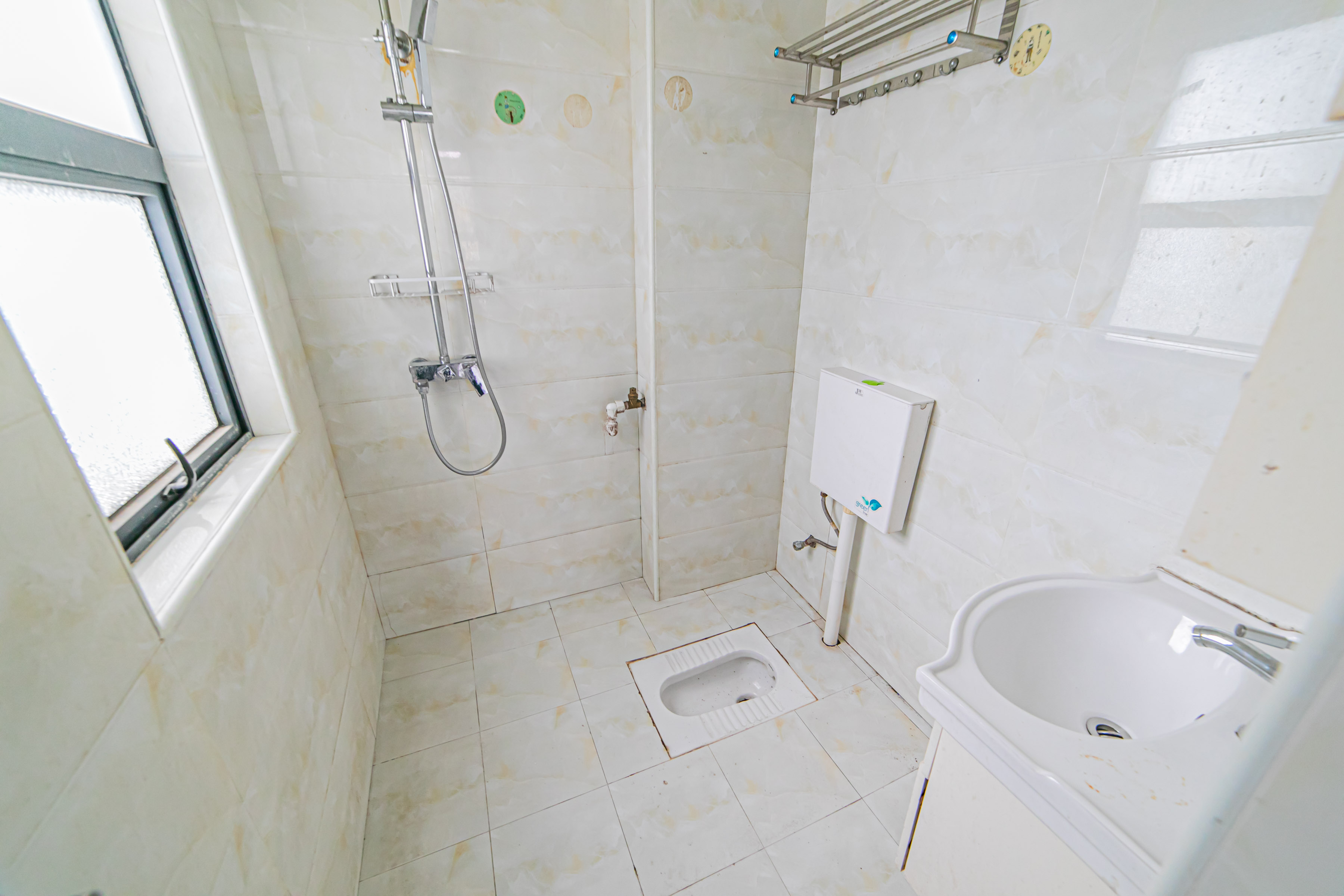 秀峰景园(领秀峰) 3室2厅2卫 65.0万 秀峰景园(领秀峰) 3室2厅2卫 65.0万卫生间