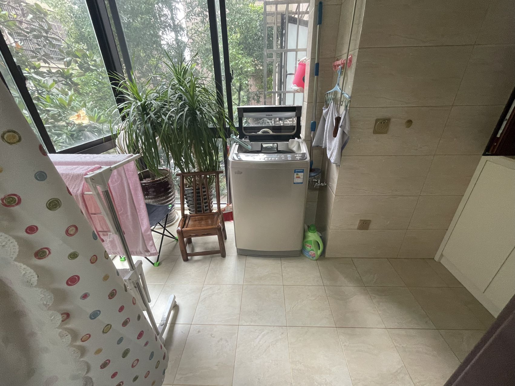 香山美境  4室2厅2卫   90.00万 香山美境  4室2厅2卫   90.00万室内图