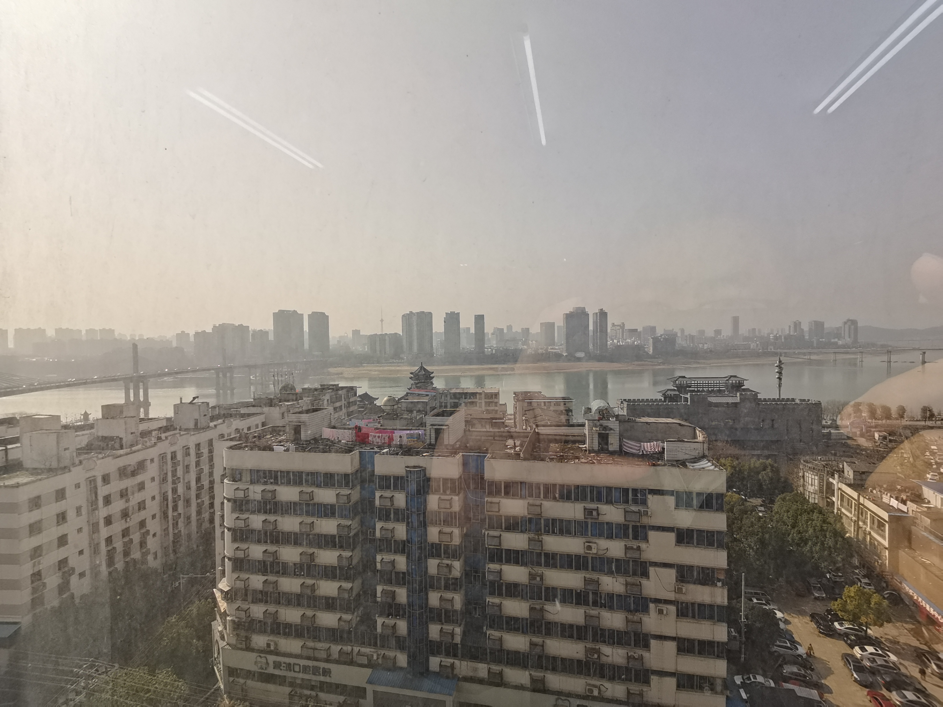 中房电脑大市场  3室2厅2卫   54.00万室内图