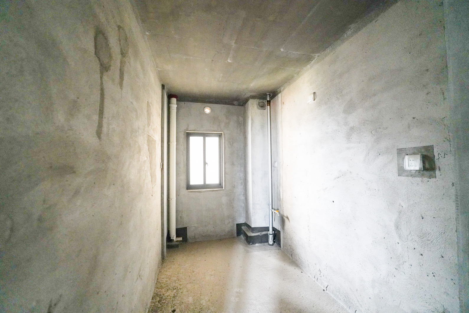 中建嘉和城  4室2厅2卫   118.00万厨房
