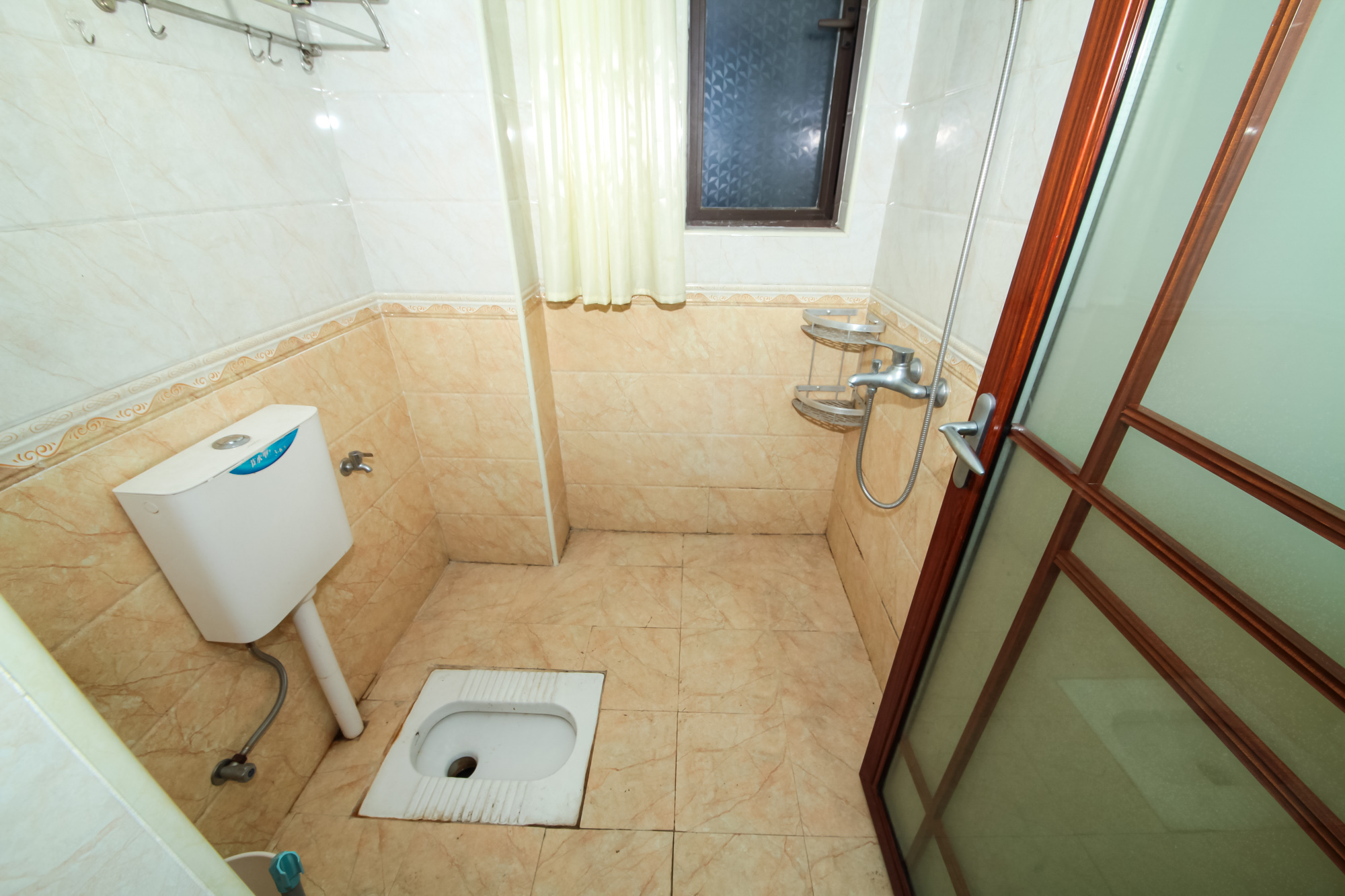 华润置地广场一期 3室2厅1卫 78.00万 华润置地广场一期 3室2厅1卫 78.00万卫生间