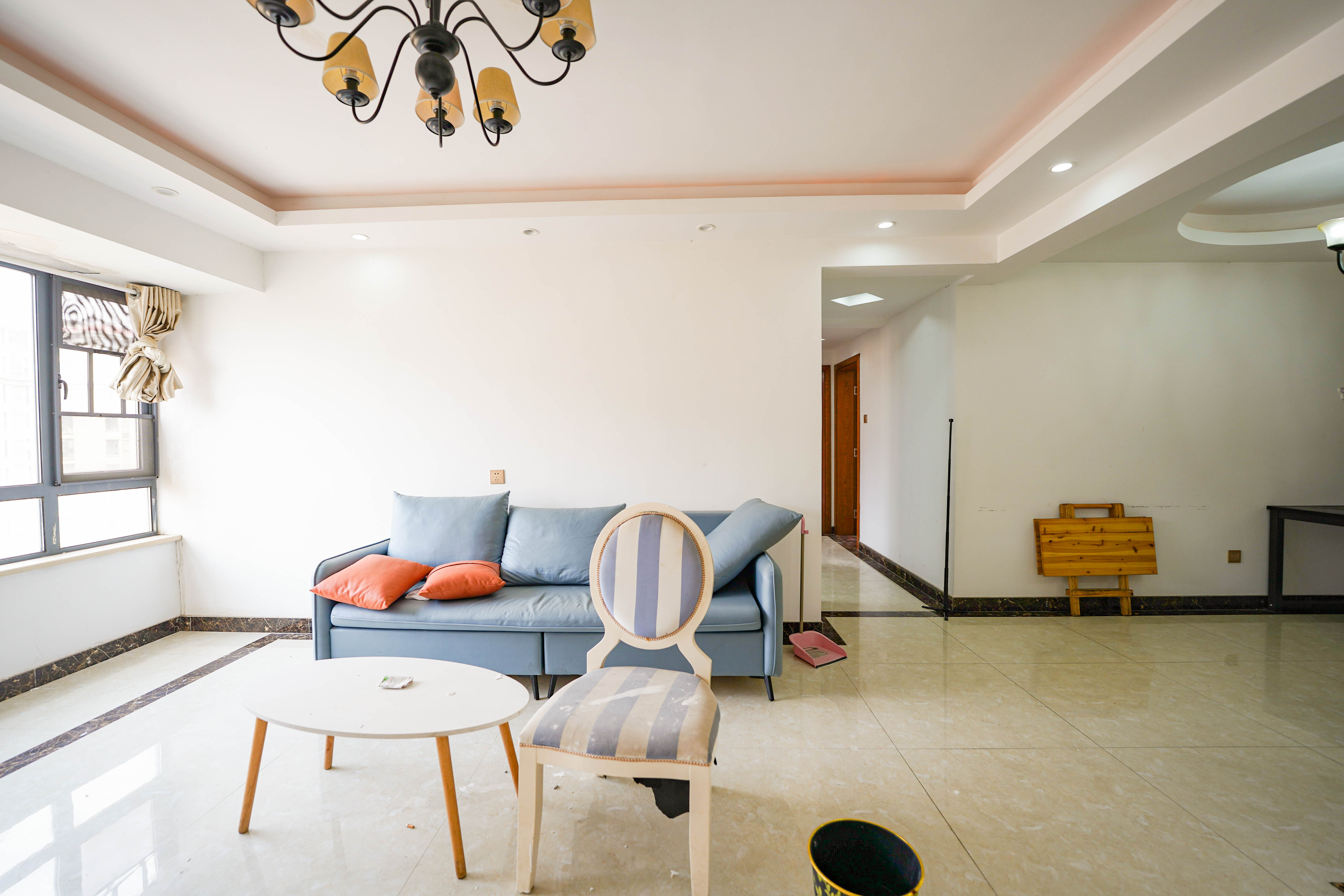 中建芙蓉嘉苑 3室2厅2卫 110.00万 中建芙蓉嘉苑 3室2厅2卫 110.00万客厅