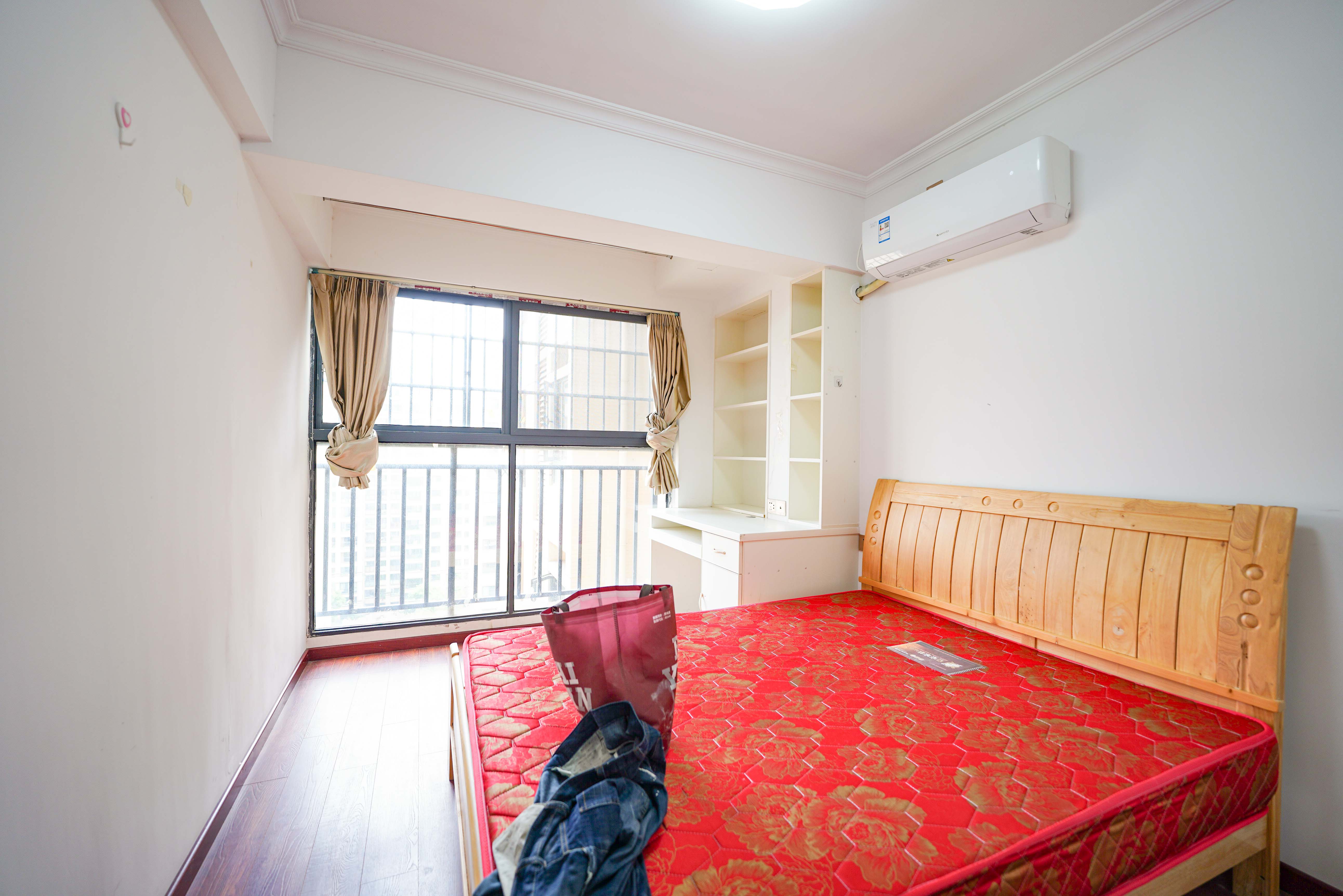 中建芙蓉嘉苑 3室2厅2卫 110.00万 中建芙蓉嘉苑 3室2厅2卫 110.00万卧室