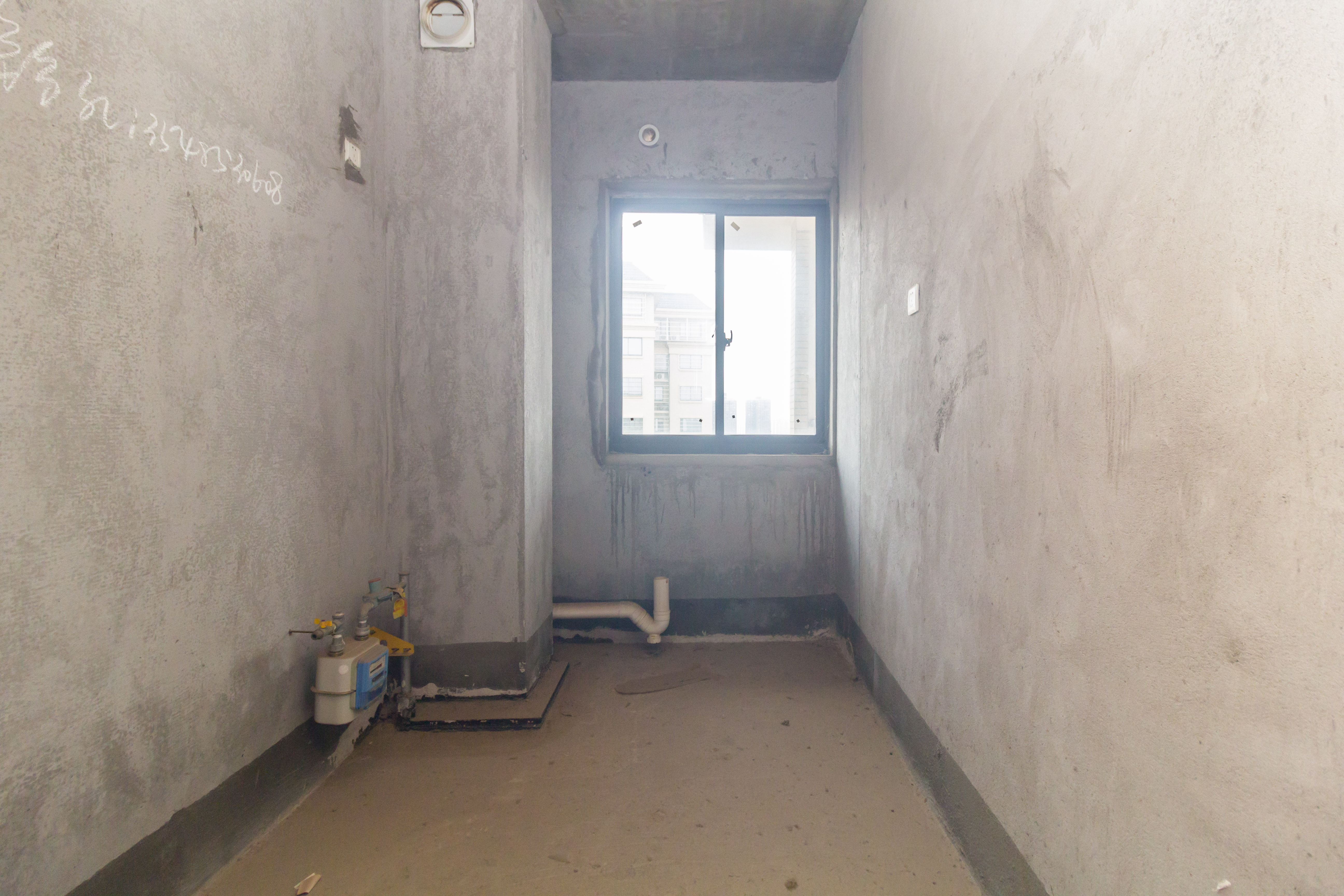 佳美紫郡 3室2厅2卫 59.80万 佳美紫郡 3室2厅2卫 59.80万厨房