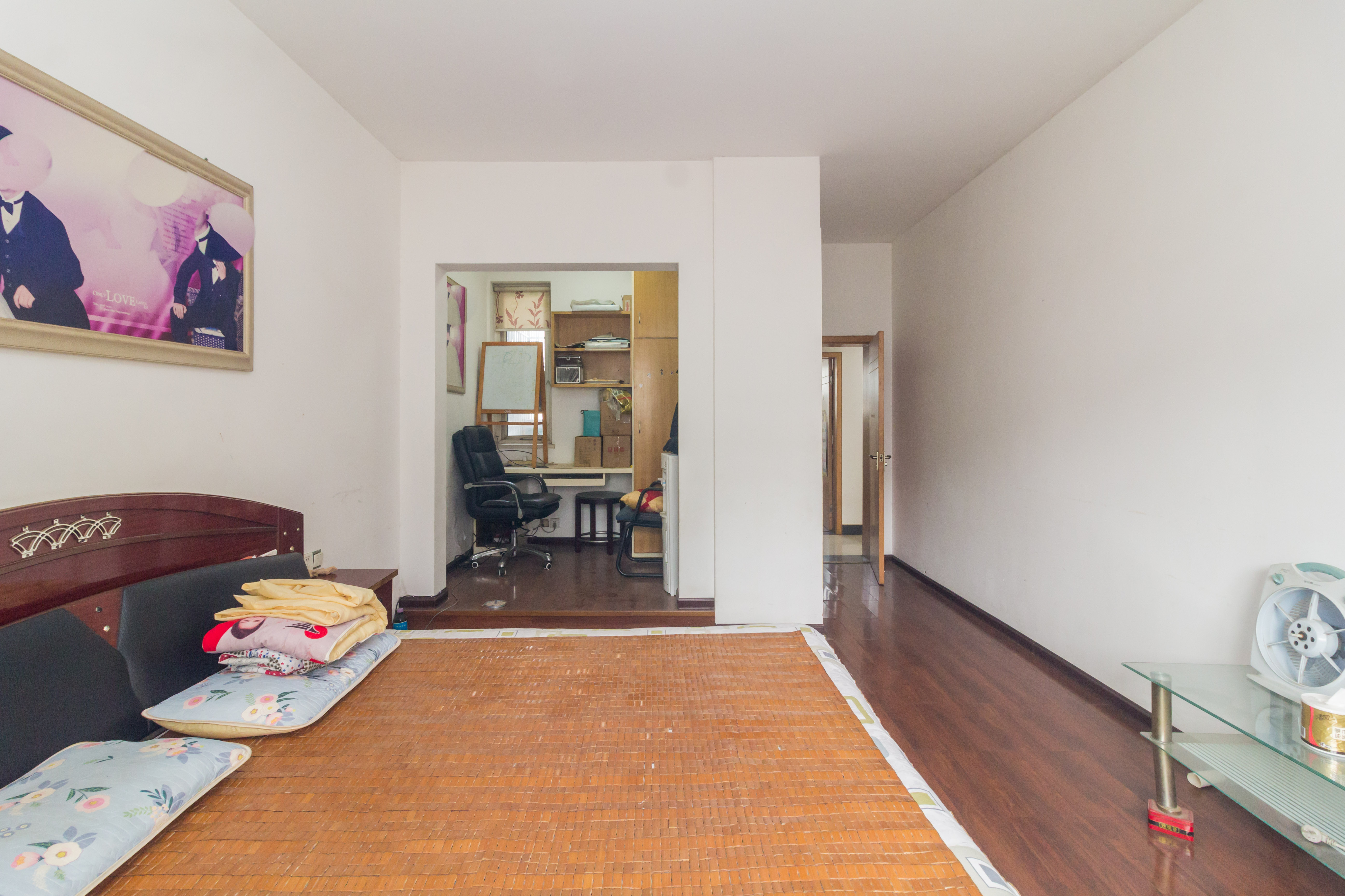 榔梨综合市场  2室2厅1卫   57.40万 榔梨综合市场  2室2厅1卫   57.40万卧室