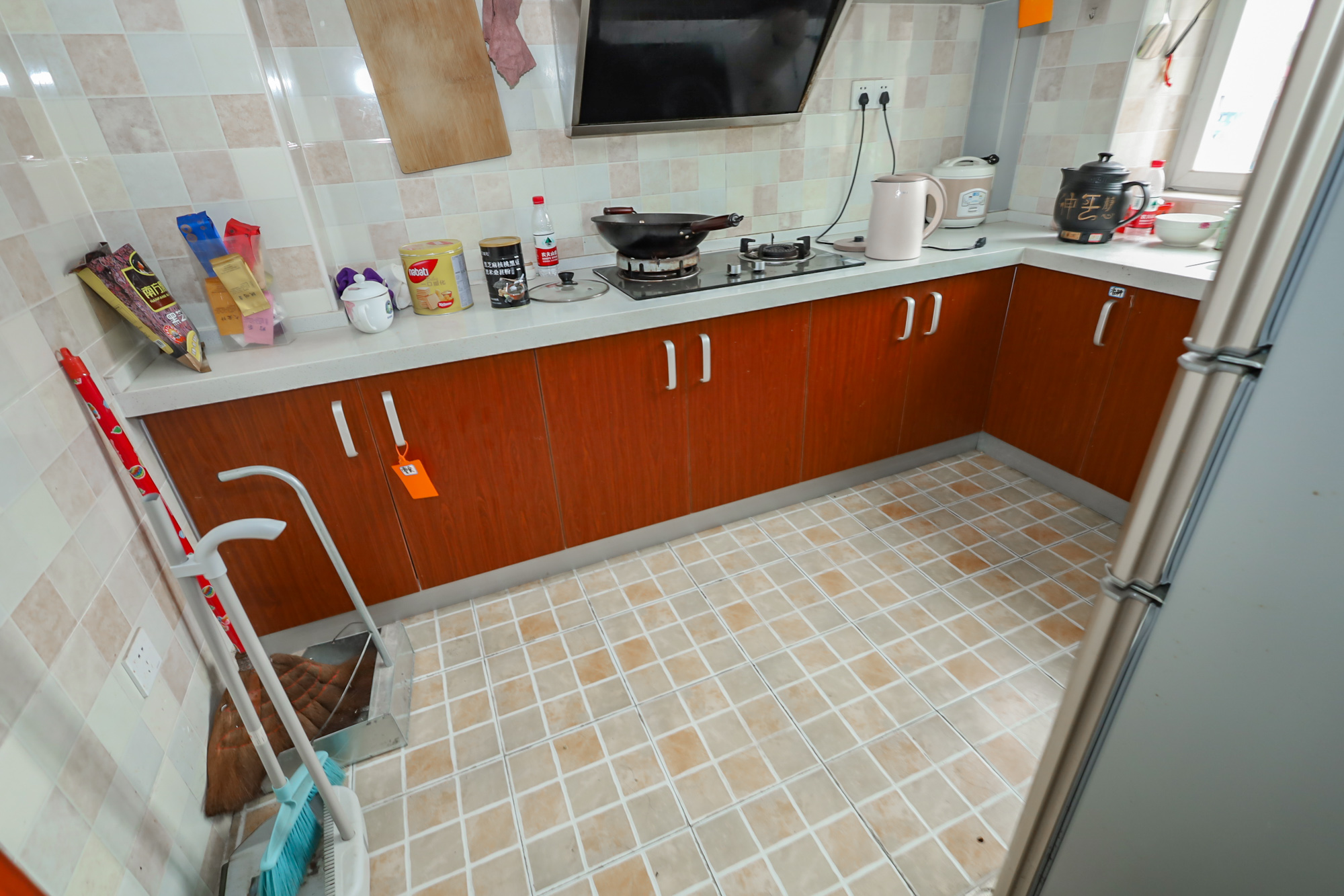 长房西郡 3室2厅2卫 76.0万 长房西郡 3室2厅2卫 76.0万厨房