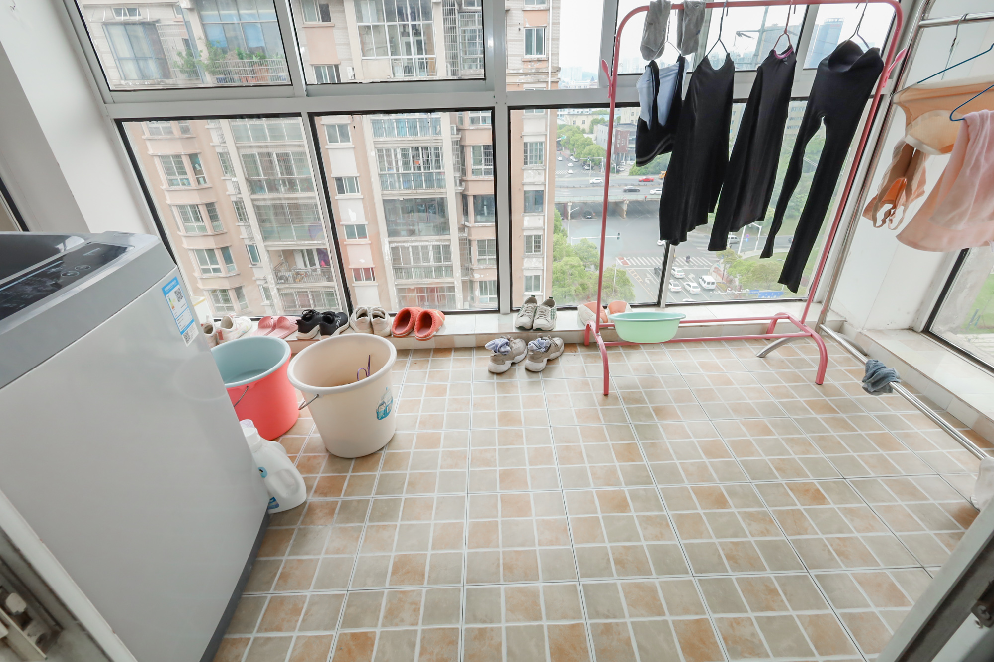 长房西郡 3室2厅2卫 76.0万 长房西郡 3室2厅2卫 76.0万阳台