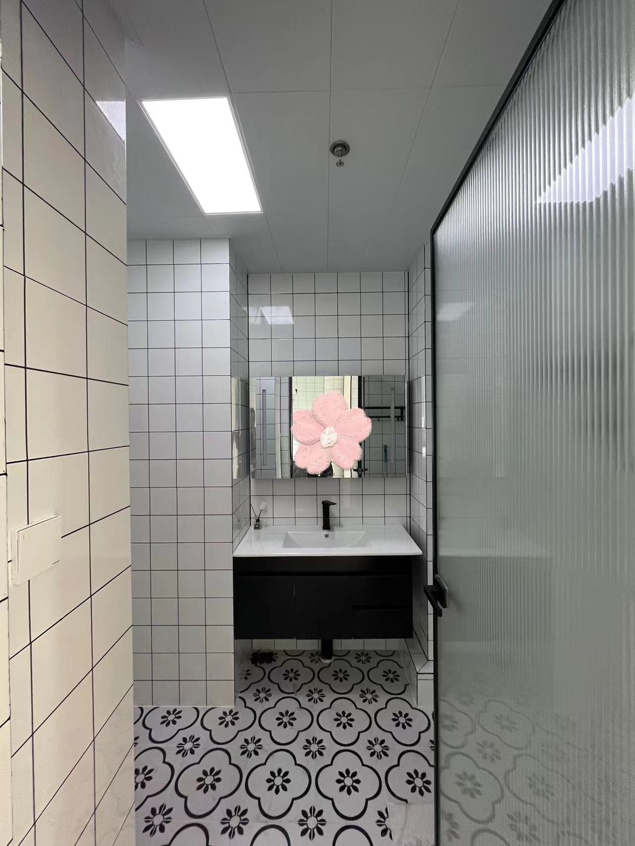 美的梧桐庄园  1室1厅1卫   1500.00元/月室内图