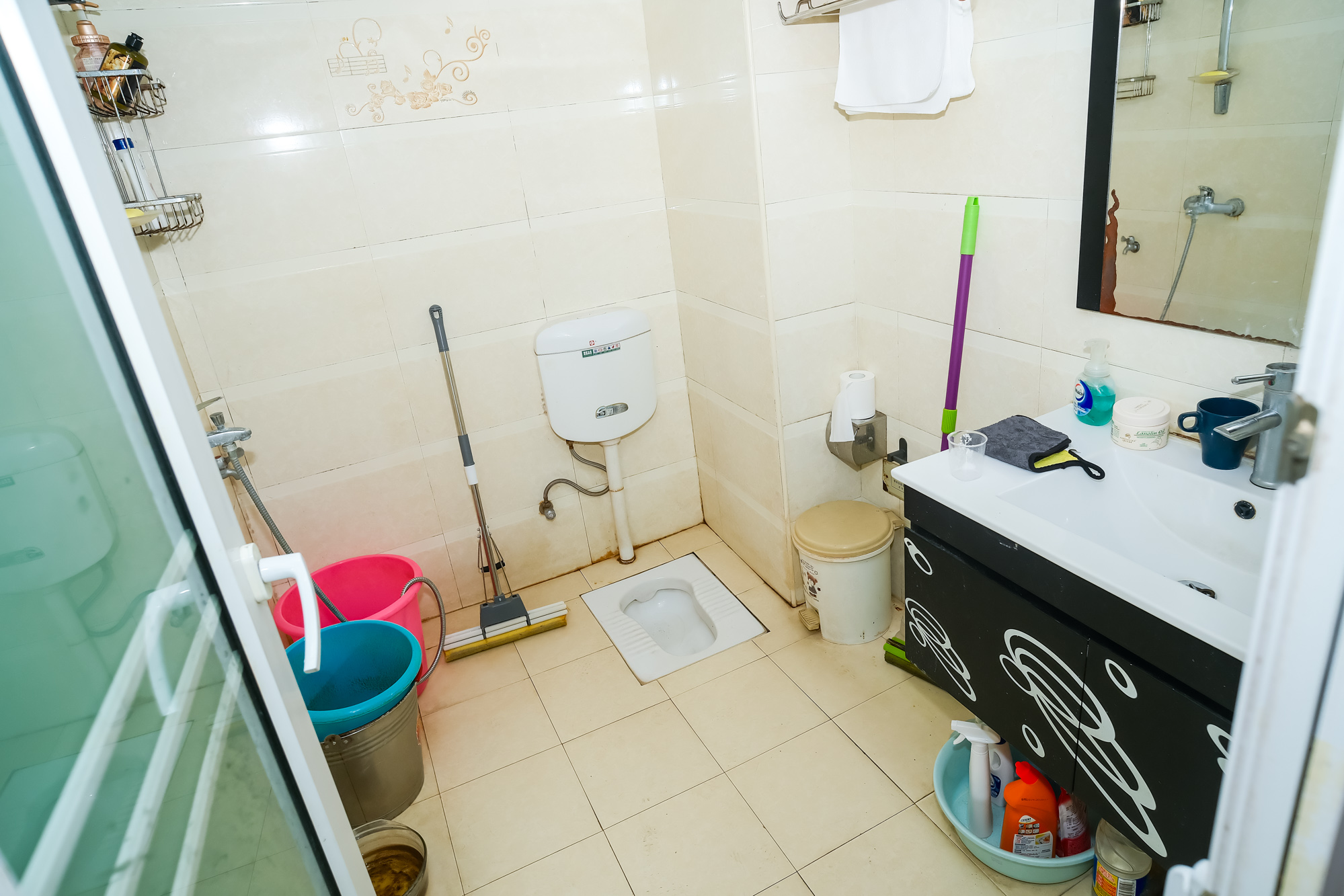 金鹰机电大市场 2室2厅1卫 48.80万 金鹰机电大市场 2室2厅1卫 48.80万卫生间