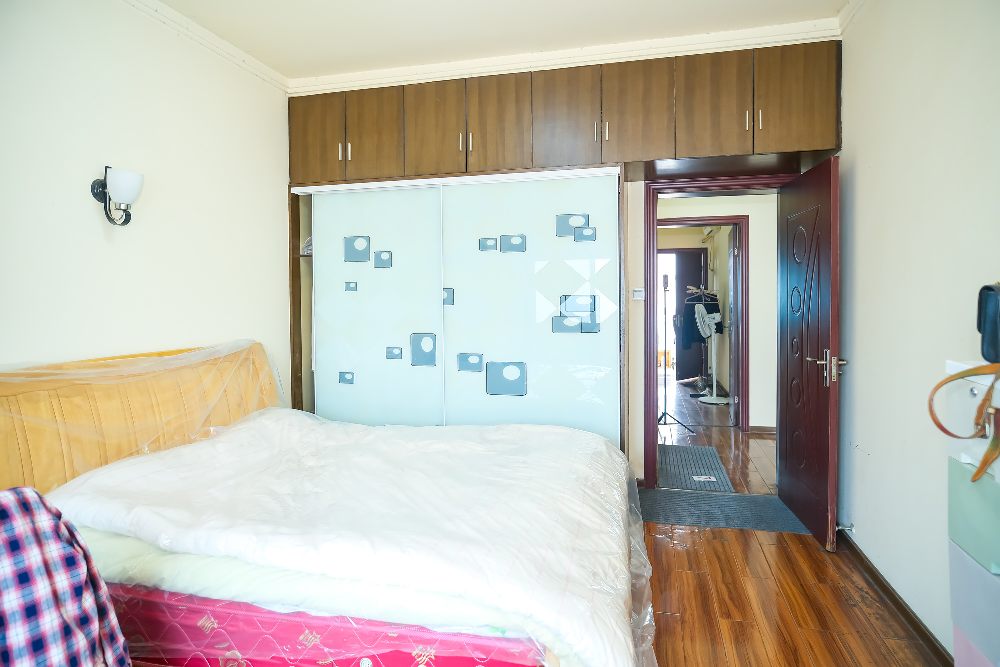 金鹰机电大市场 2室2厅1卫 48.80万 金鹰机电大市场 2室2厅1卫 48.80万卧室