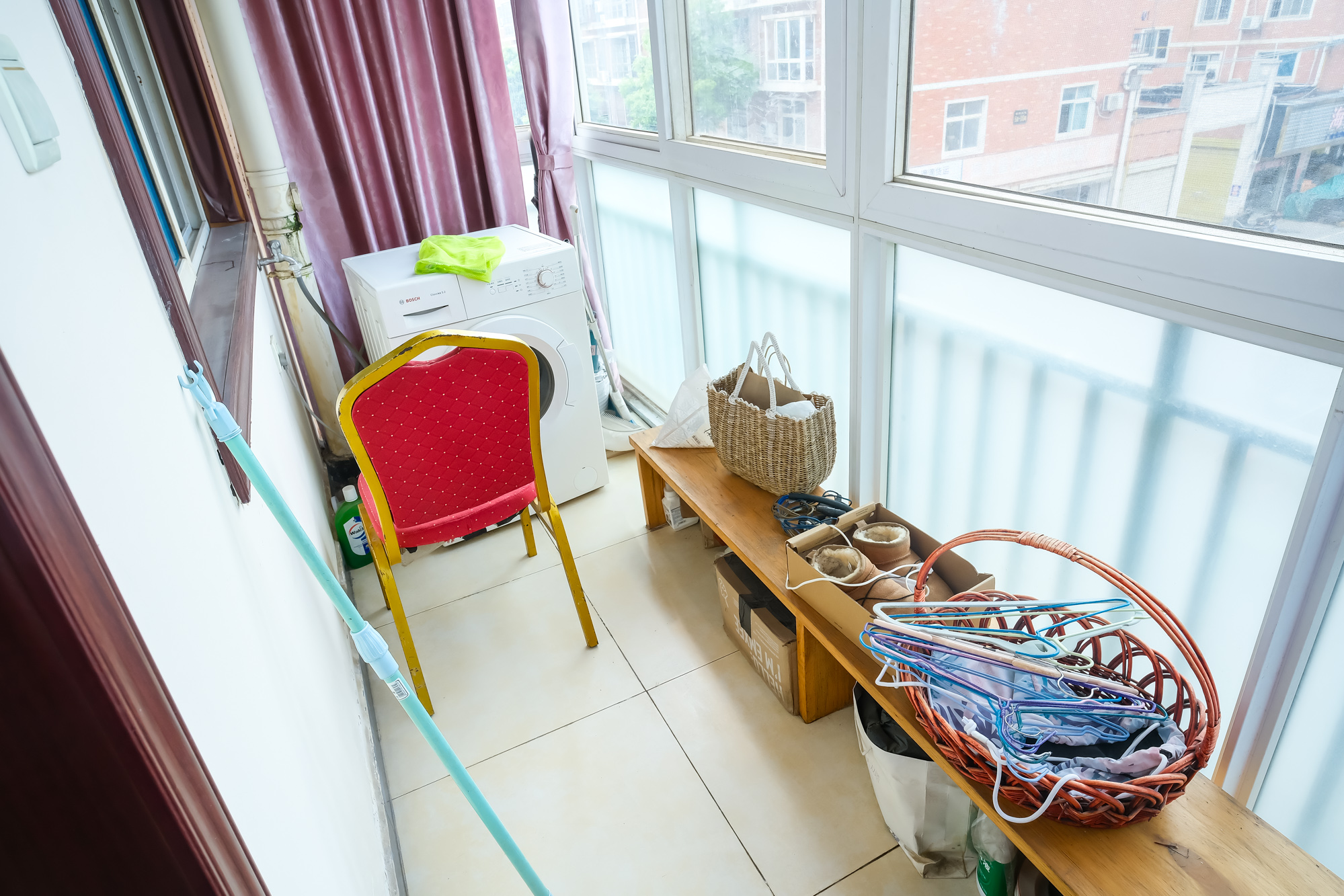 金鹰机电大市场 2室2厅1卫 48.80万 金鹰机电大市场 2室2厅1卫 48.80万阳台