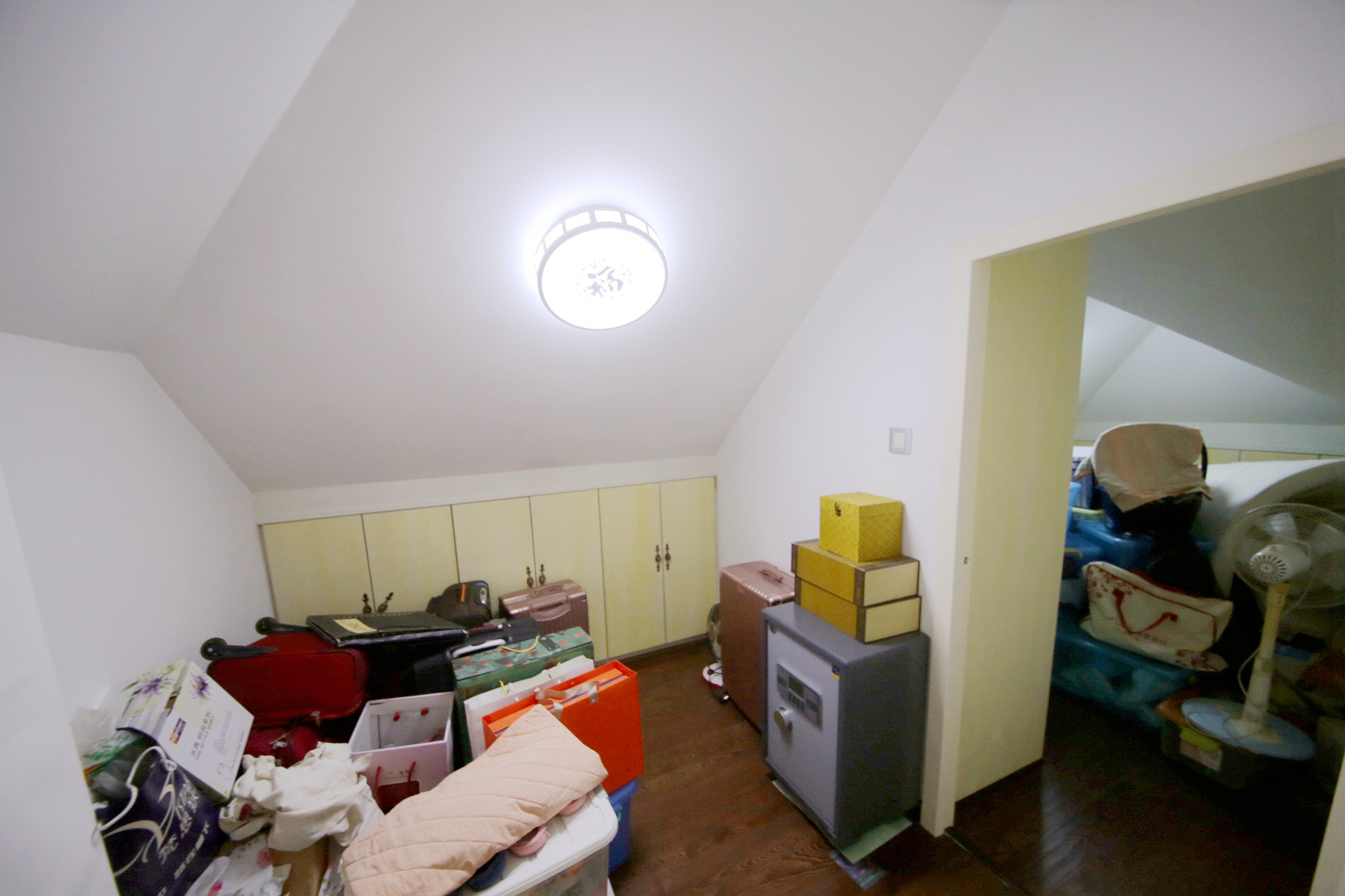 星城世家  6室3厅2卫   368.00万其他