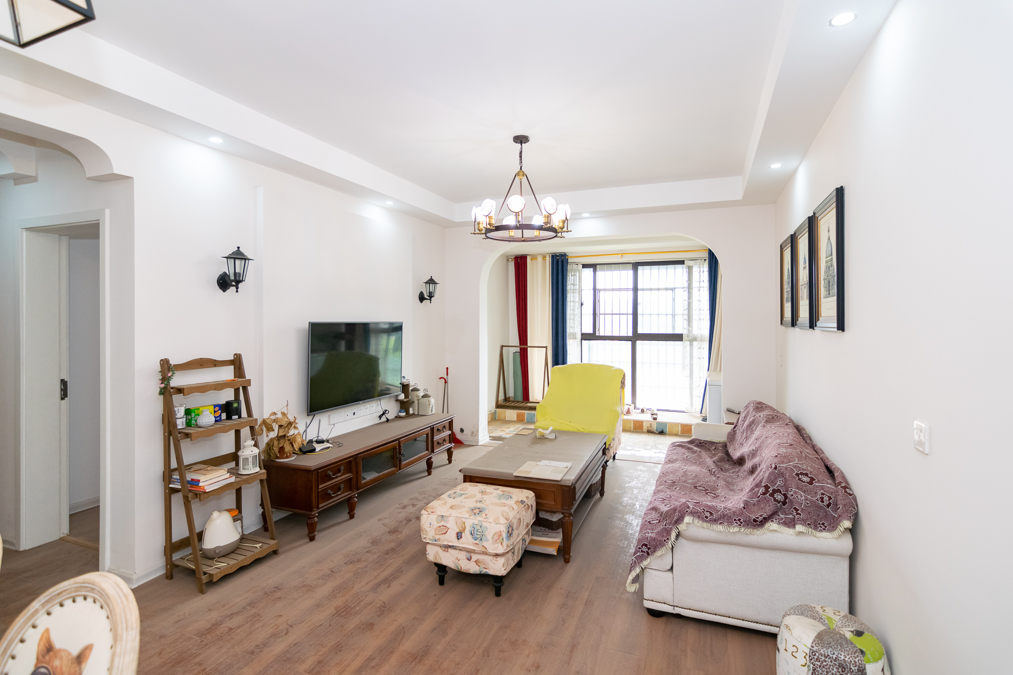 湖南报业文化城(米地亚家园) 2室2厅1卫 81.00万 湖南报业文化城(米地亚家园) 2室2厅1卫 81.00万客厅