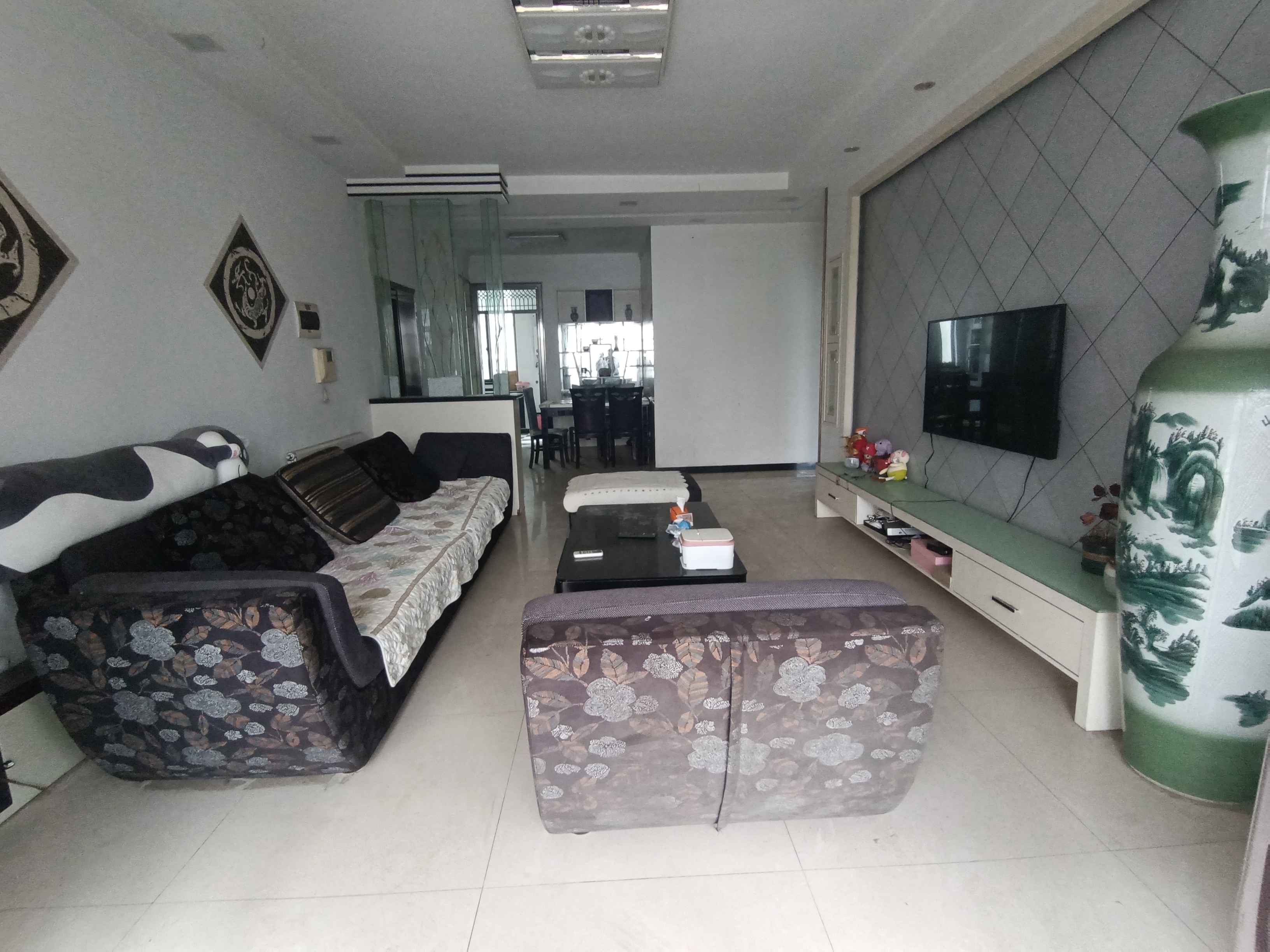 山水国际 2室2厅1卫 60.00万 山水国际 2室2厅1卫 60.00万室内图