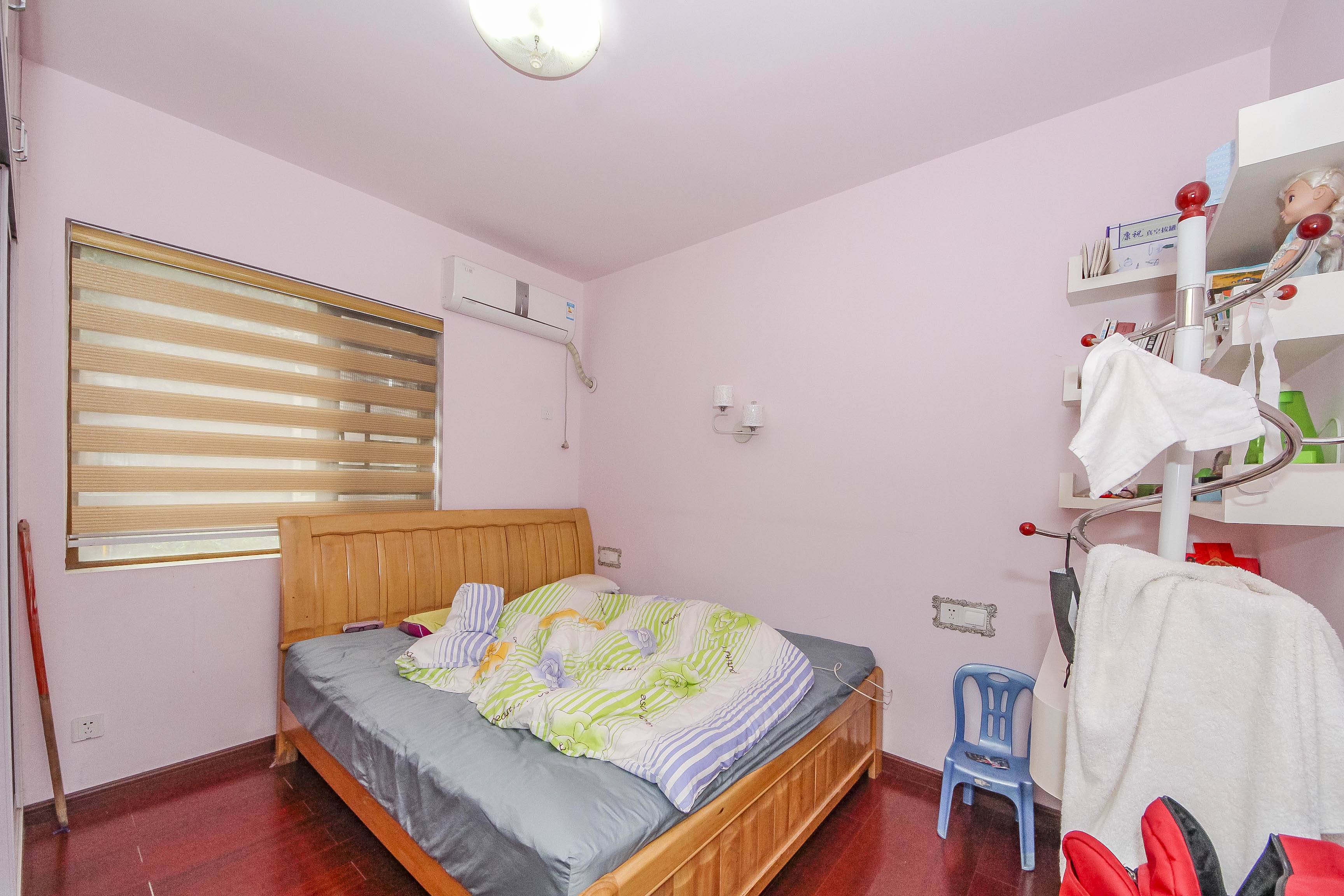 锑都家园 2室2厅1卫 45.0万 锑都家园 2室2厅1卫 45.0万卧室