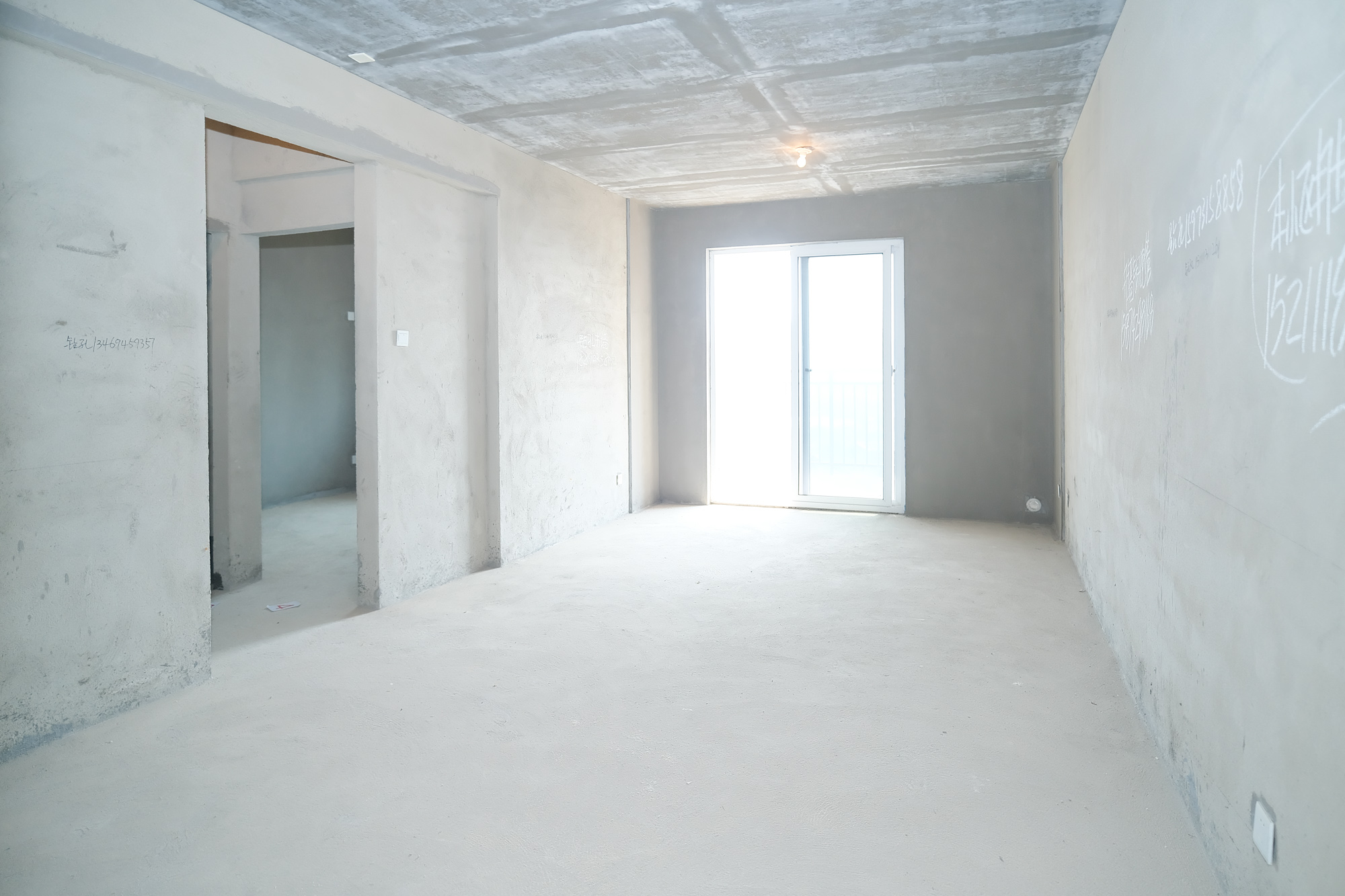 和悦城(蟠龙景苑) 3室2厅1卫 50.0万 和悦城(蟠龙景苑) 3室2厅1卫 50.0万客厅