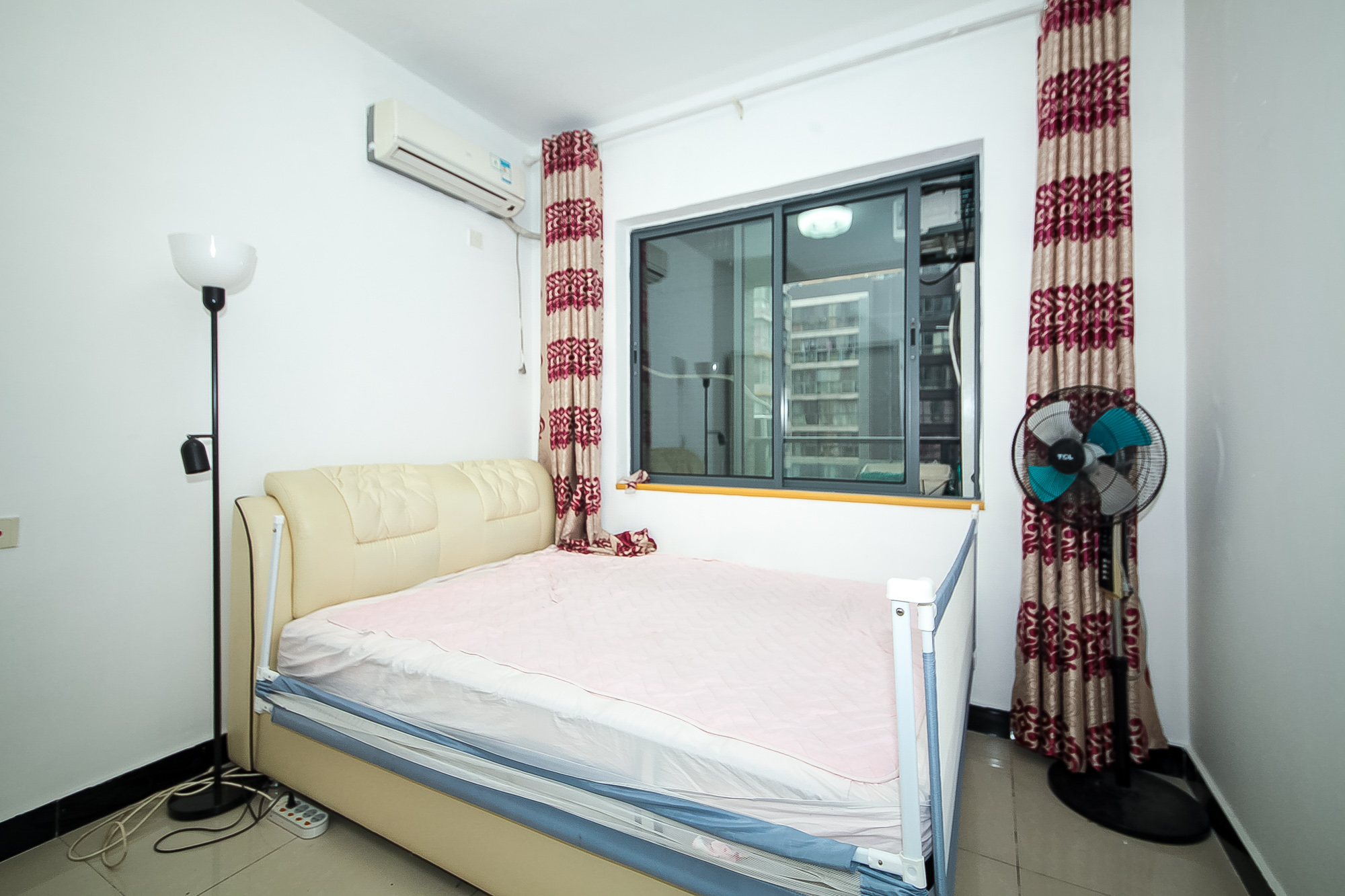 恒基凯旋门一二期 1室1厅1卫 61.80万 恒基凯旋门一二期 1室1厅1卫 61.80万卧室