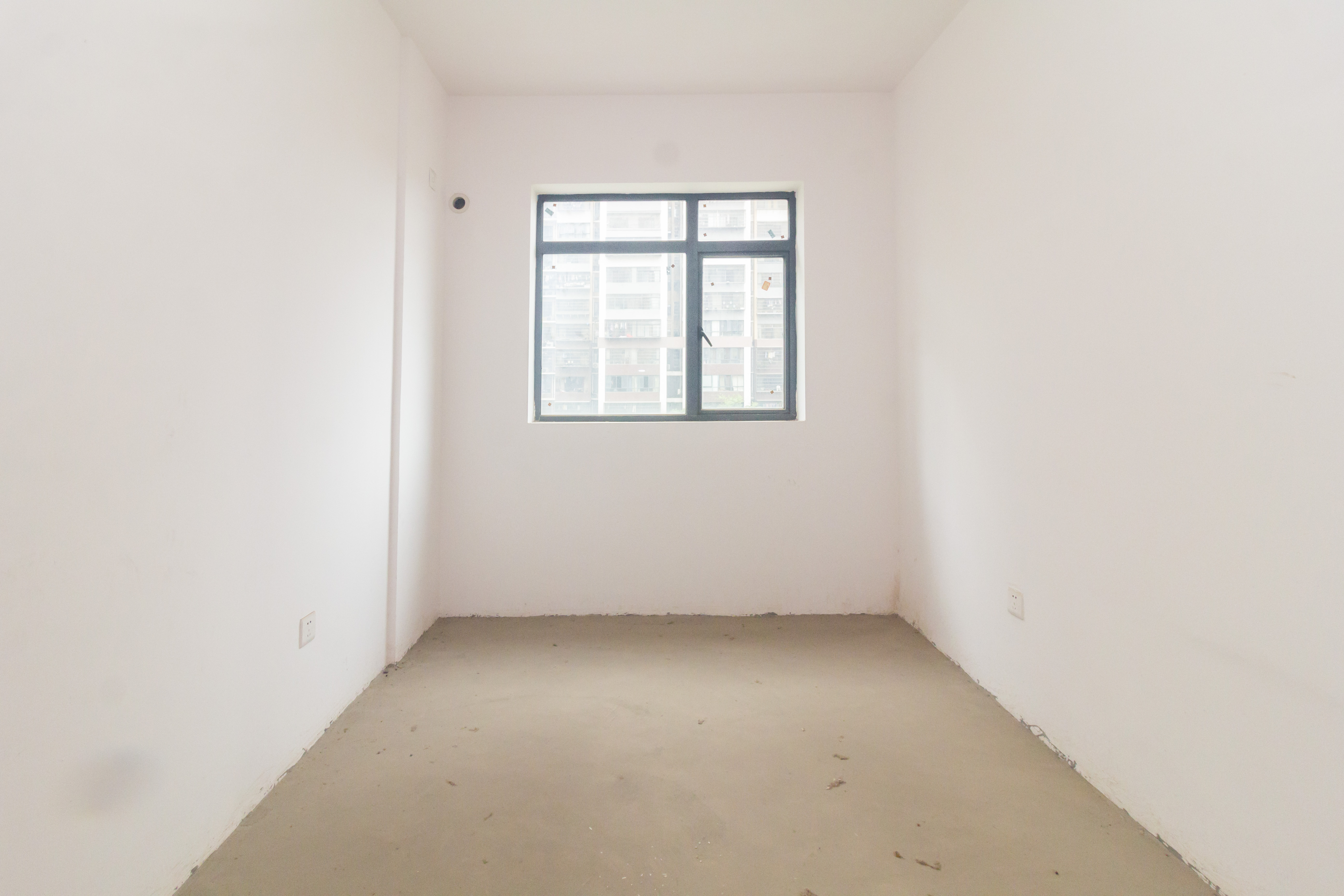 中国铁建国际城二期 4室2厅2卫 82.66万 中国铁建国际城二期 4室2厅2卫 82.66万卧室