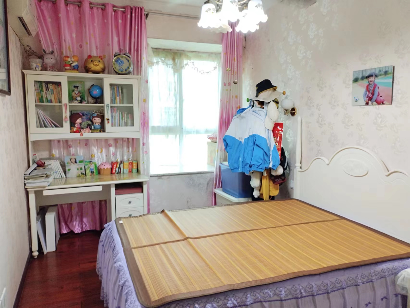 印象华都  4室2厅2卫   150.00万 印象华都  4室2厅2卫   150.00万室内图