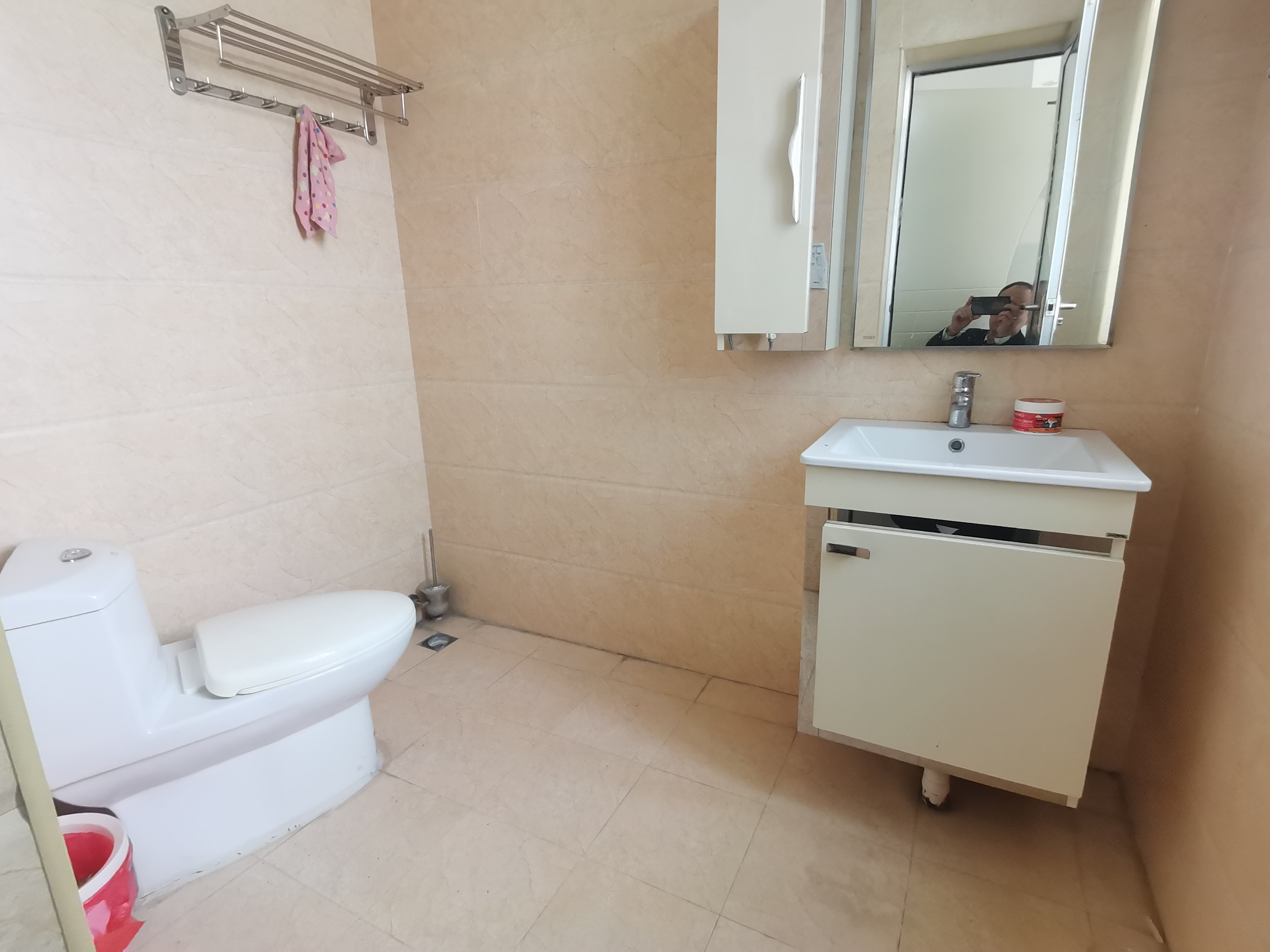 印象华都 4室2厅2卫 66.00万 印象华都 4室2厅2卫 66.00万室内图