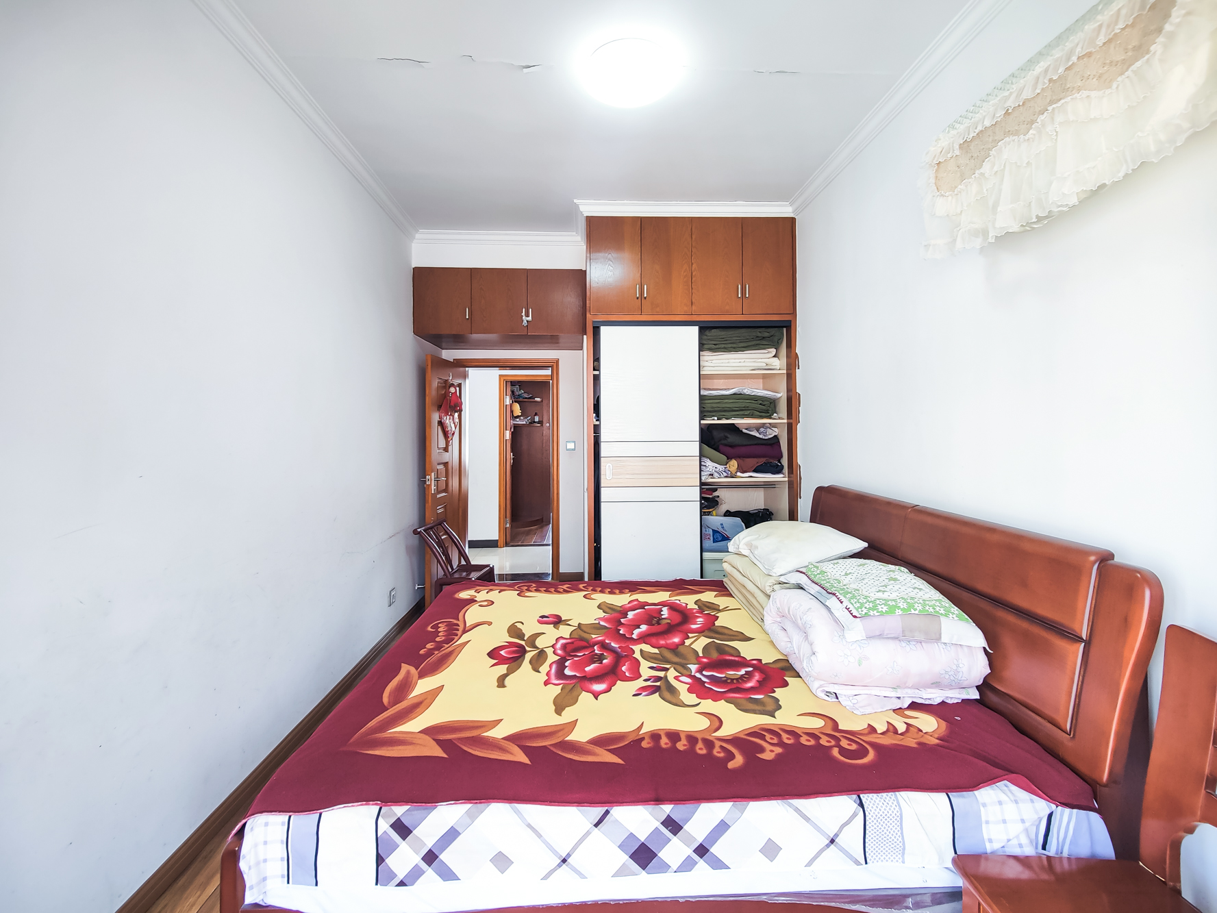 华业新城之都(星城之家) 3室2厅2卫 51.80万 华业新城之都(星城之家) 3室2厅2卫 51.80万卧室