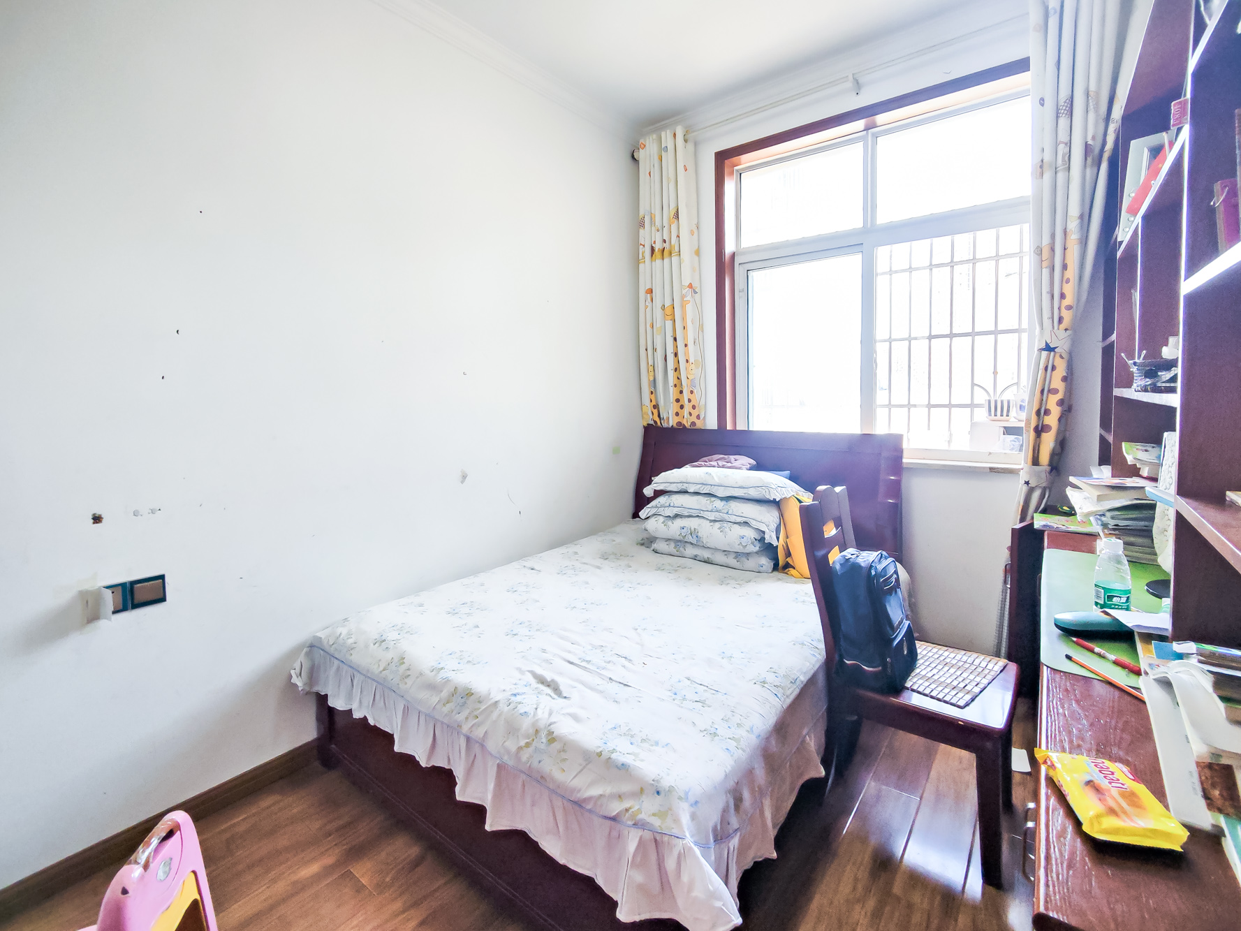 华业新城之都(星城之家) 3室2厅2卫 51.80万 华业新城之都(星城之家) 3室2厅2卫 51.80万卧室