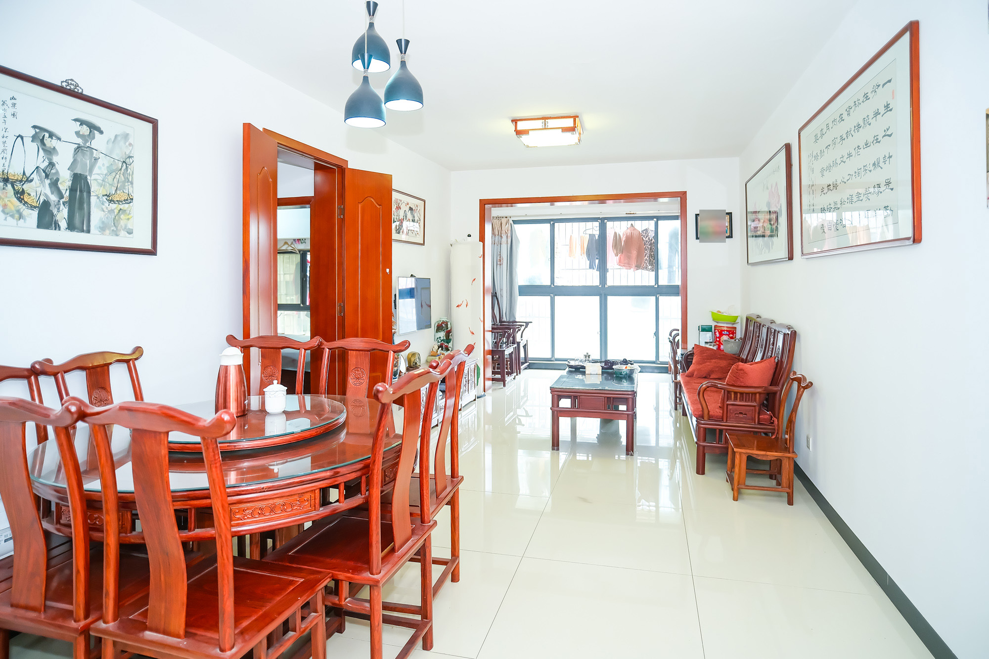 花样年华  3室2厅1卫   68.80万 花样年华  3室2厅1卫   68.80万客厅