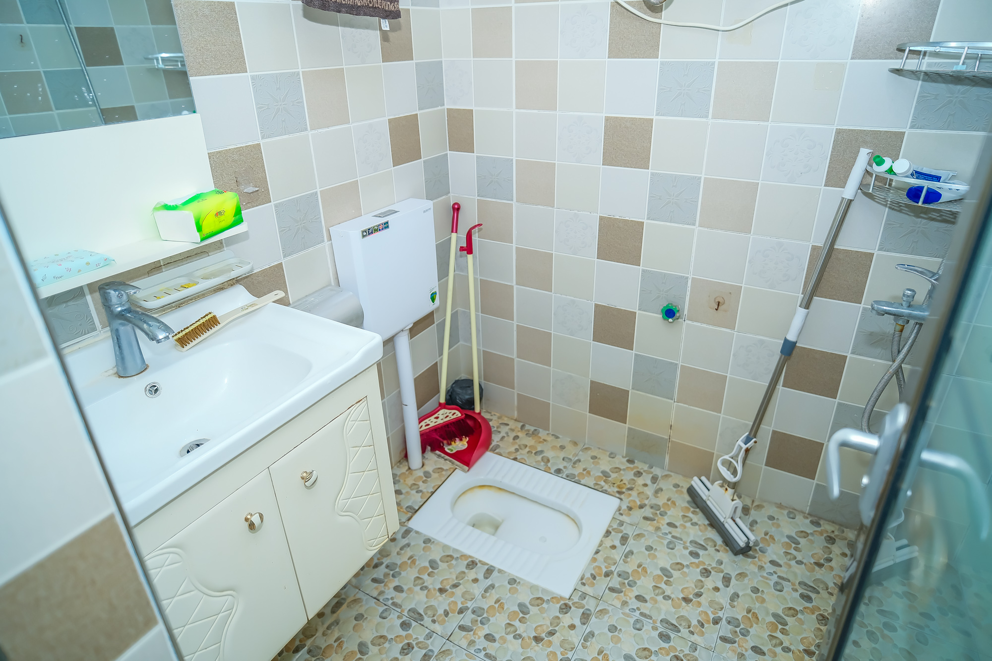 艾美潇湘 1室1厅1卫 22.8万 艾美潇湘 1室1厅1卫 22.8万卫生间