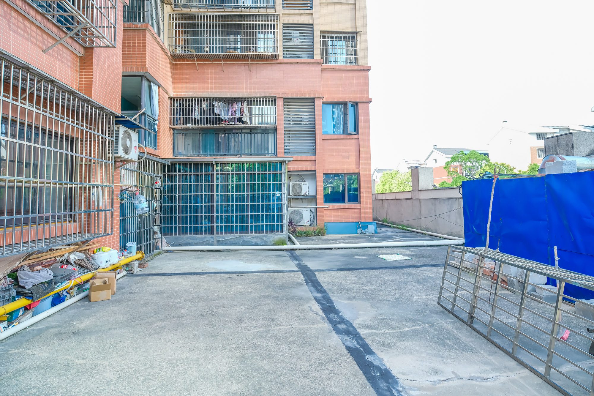 盛地春天里  3室2厅2卫   84.80万其他