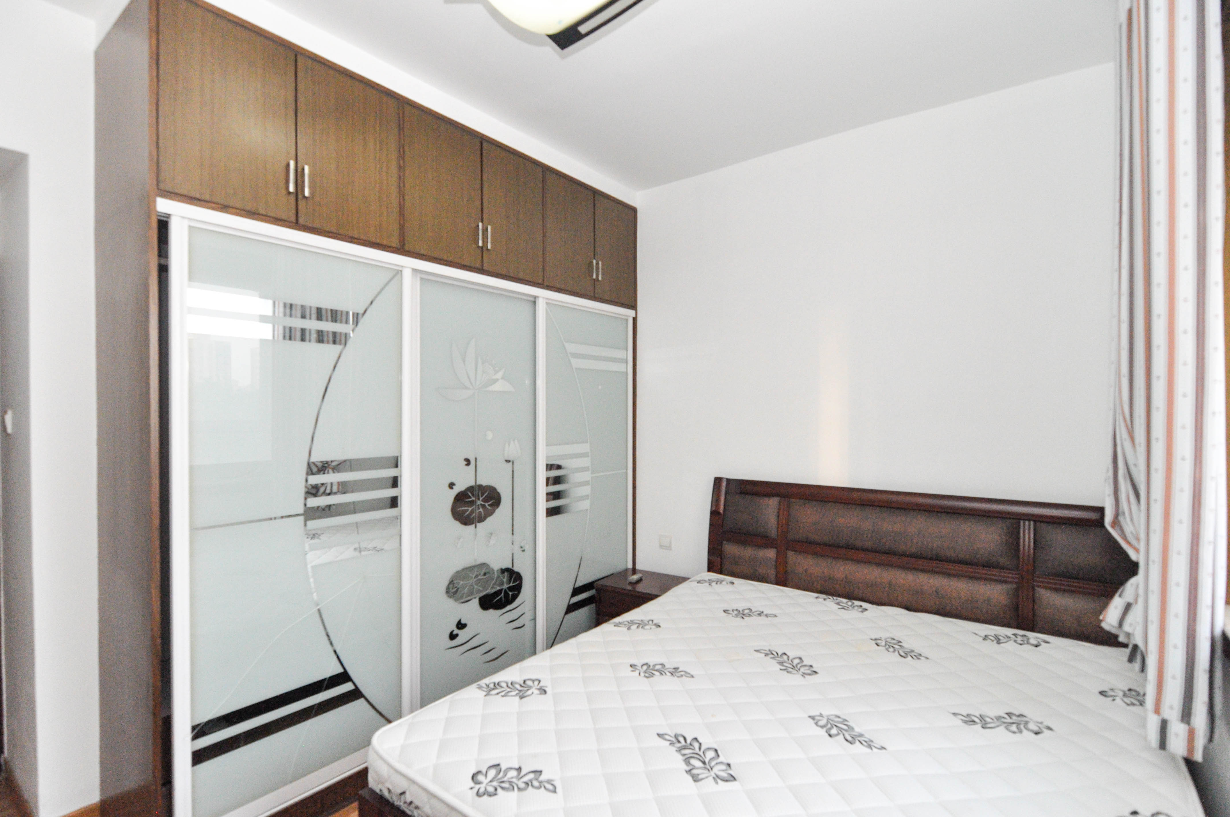 麓谷雅园 2室2厅1卫 62.00万 麓谷雅园 2室2厅1卫 62.00万其他