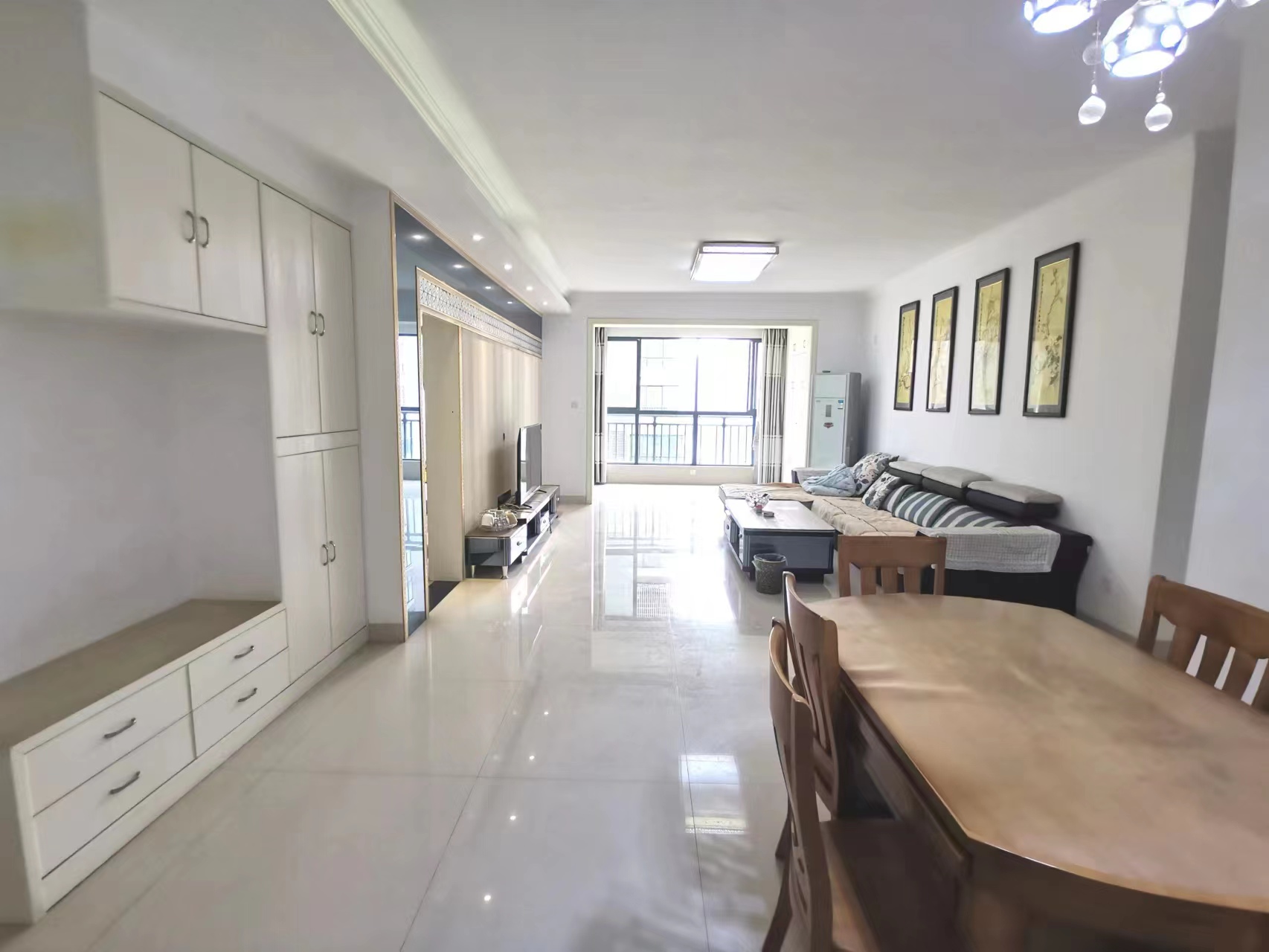 山水文园 3室2厅2卫 78.0万 山水文园 3室2厅2卫 78.0万室内图