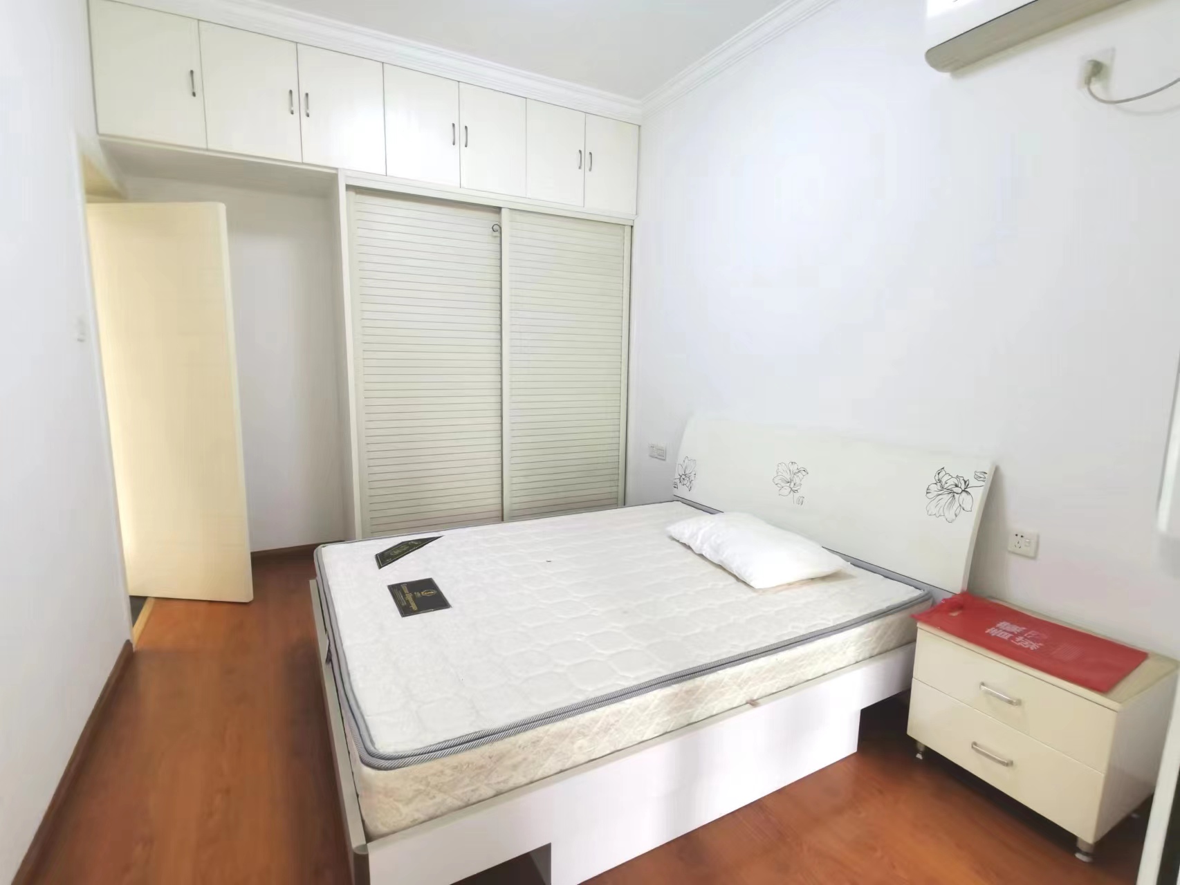 山水文园 3室2厅2卫 78.0万 山水文园 3室2厅2卫 78.0万室内图