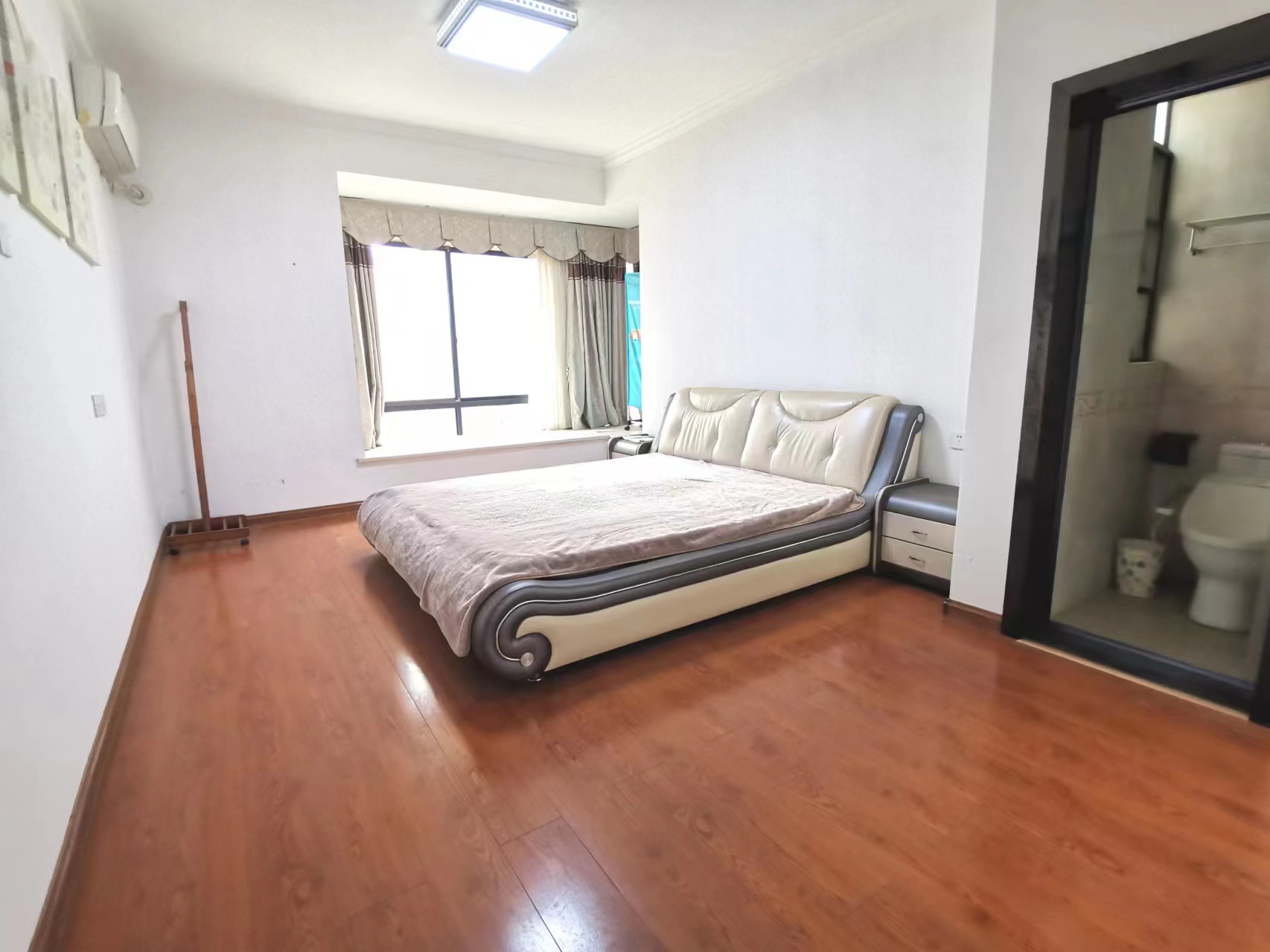 山水文园 3室2厅2卫 78.0万 山水文园 3室2厅2卫 78.0万室内图