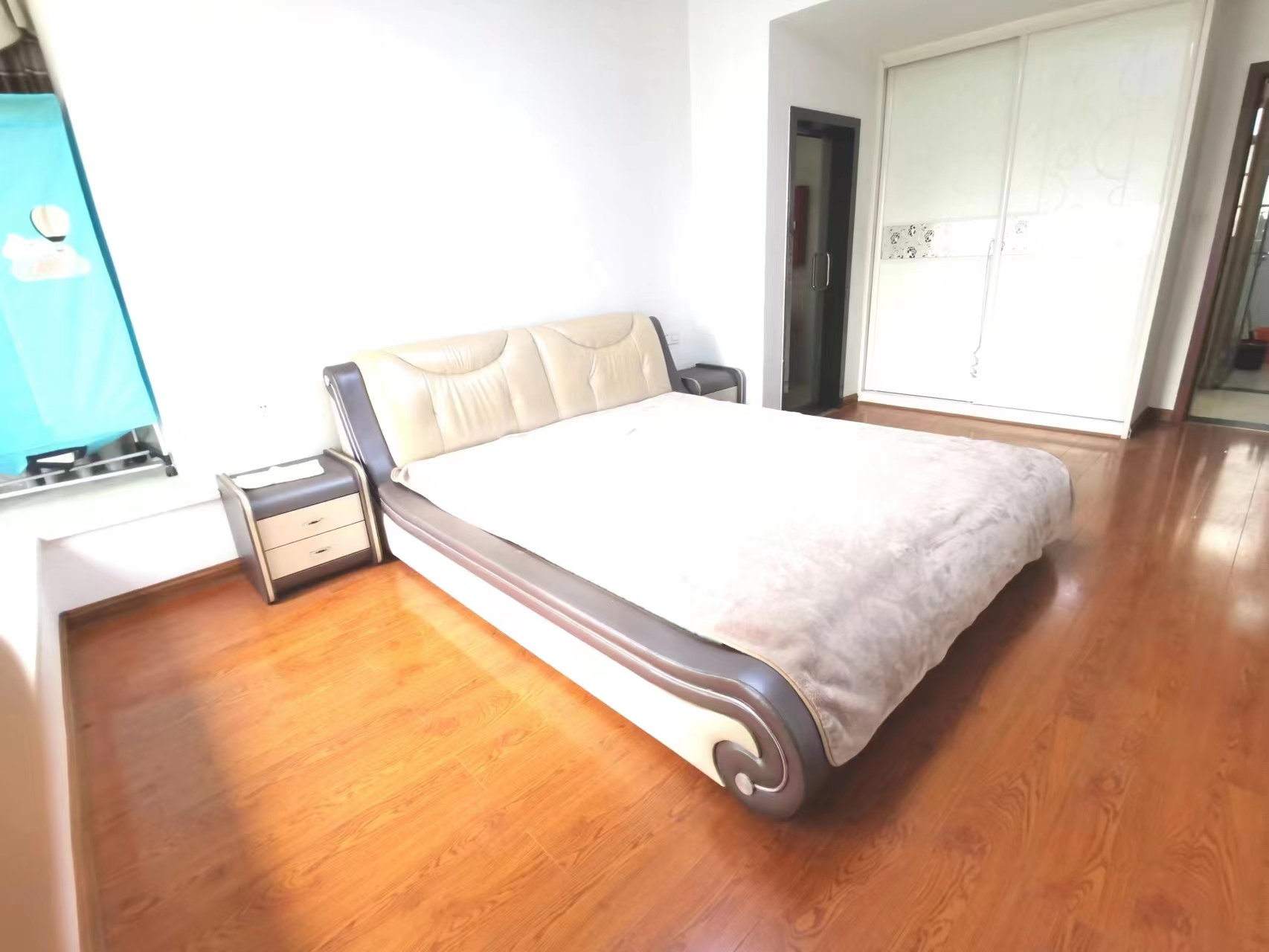 山水文园 3室2厅2卫 78.0万 山水文园 3室2厅2卫 78.0万室内图