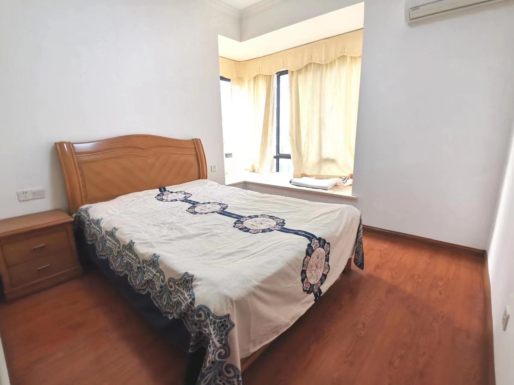 山水文园 3室2厅2卫 78.0万 山水文园 3室2厅2卫 78.0万室内图