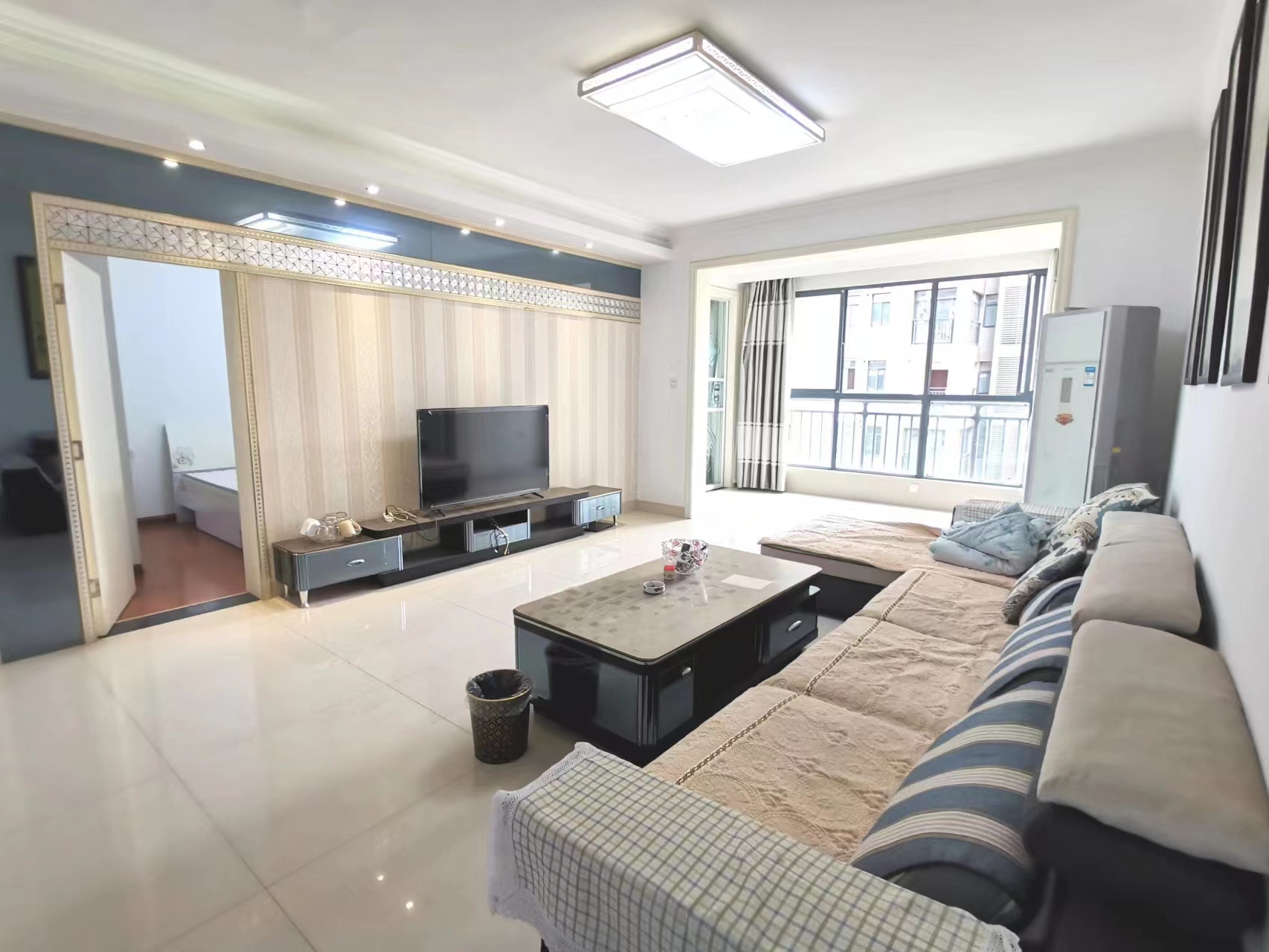 山水文园 3室2厅2卫 78.0万 山水文园 3室2厅2卫 78.0万室内图