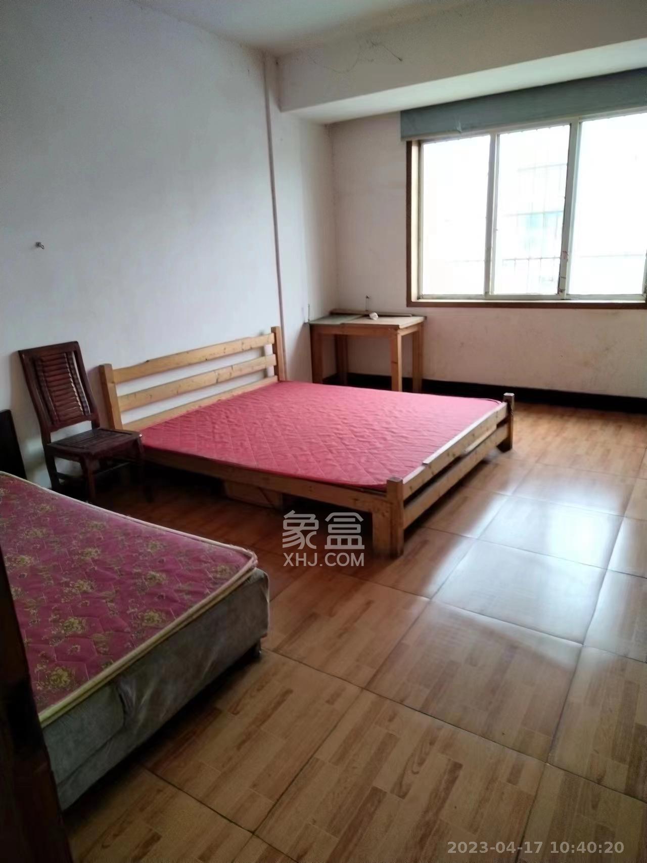 一力物流园  3室2厅2卫   1500.00元/月室内图