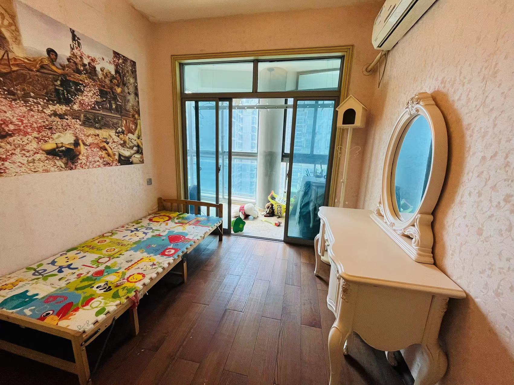 丽景滨江 4室2厅2卫 70.00万 丽景滨江 4室2厅2卫 70.00万室内图