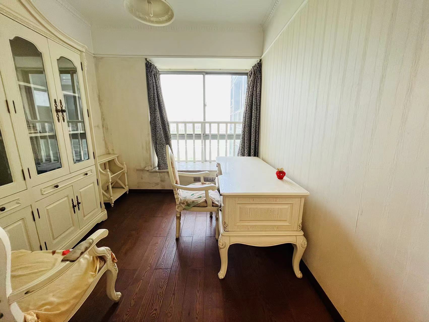 丽景滨江 4室2厅2卫 70.00万 丽景滨江 4室2厅2卫 70.00万室内图